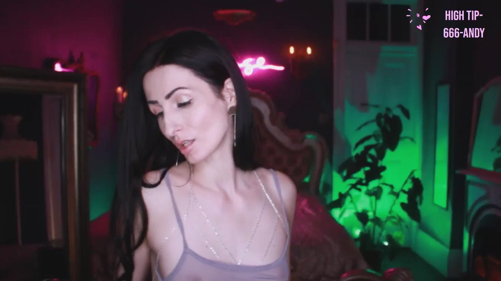 Gallery image thumbnail from Lucy_Goose's myfreecams stream on, 07/13/2024, 07:06 image 6 of 20
