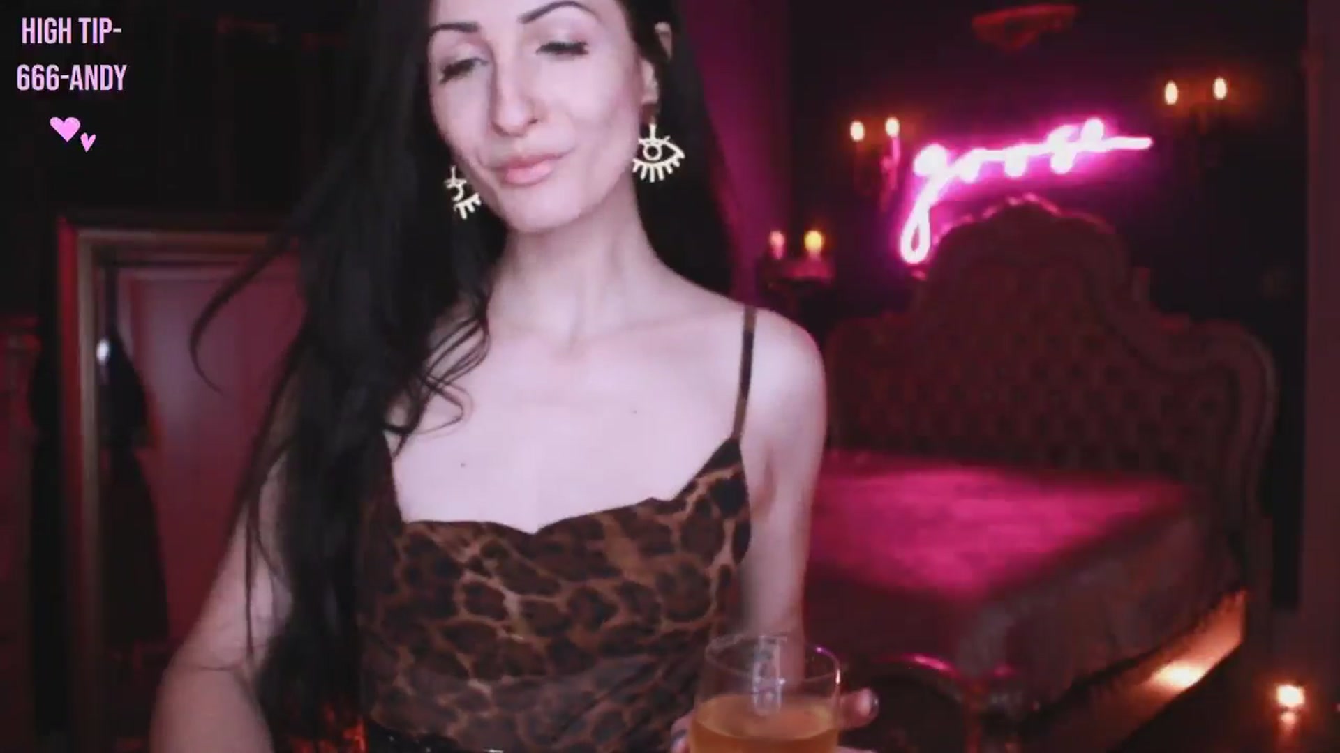 Gallery image thumbnail from Lucy_Goose's myfreecams stream on, 09/14/2024, 02:50 image 13 of 20