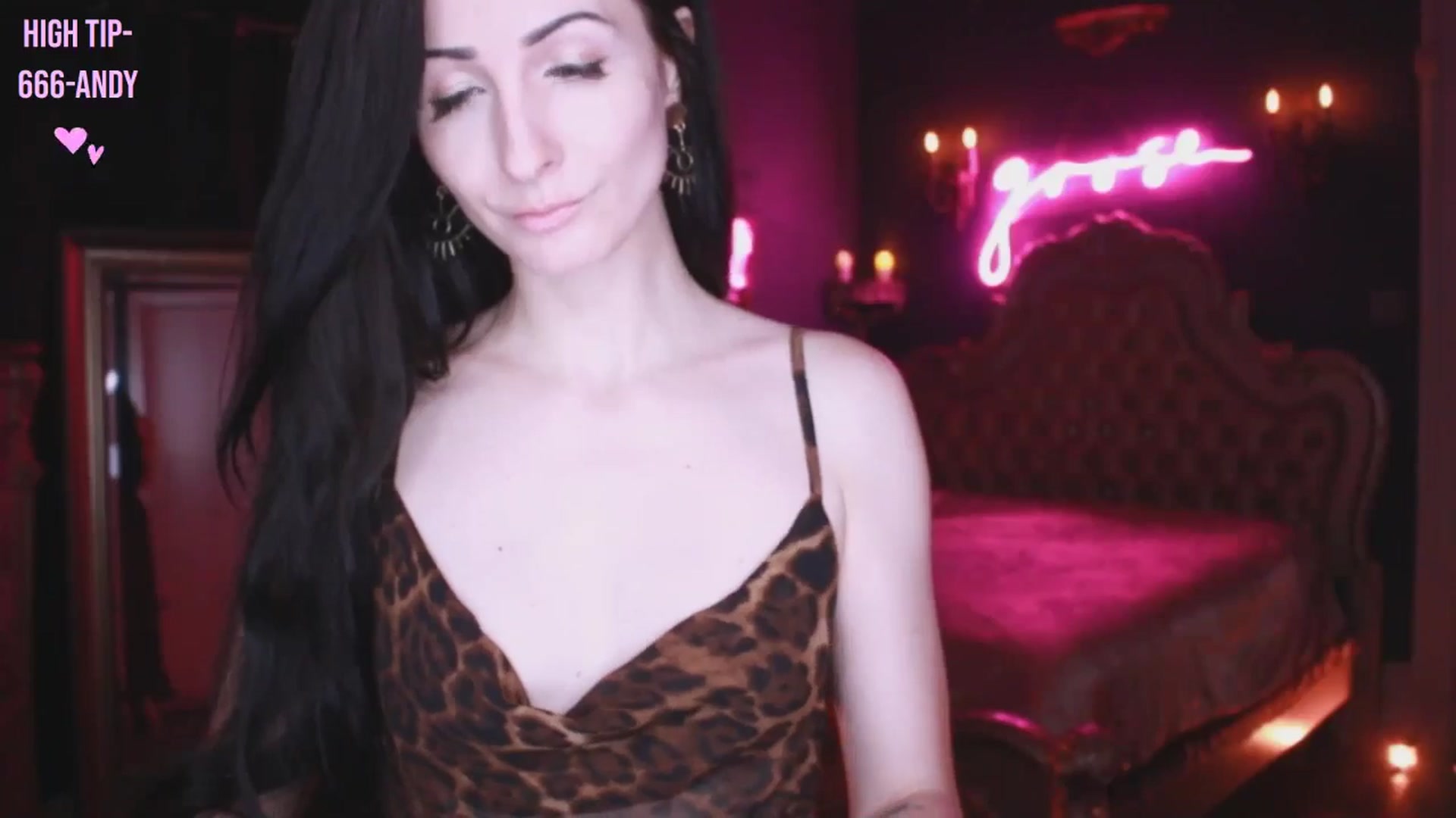Gallery image thumbnail from Lucy_Goose's myfreecams stream on, 09/14/2024, 02:50 image 16 of 20