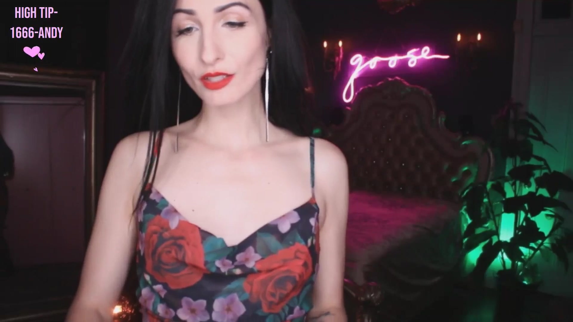 Gallery image thumbnail from Lucy_Goose's myfreecams stream on, 09/28/2024, 06:07 image 9 of 20