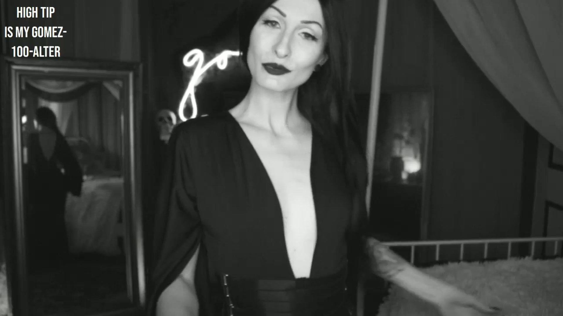Gallery image thumbnail from Lucy_Goose's myfreecams stream on, 10/19/2024, 05:35 image 14 of 20