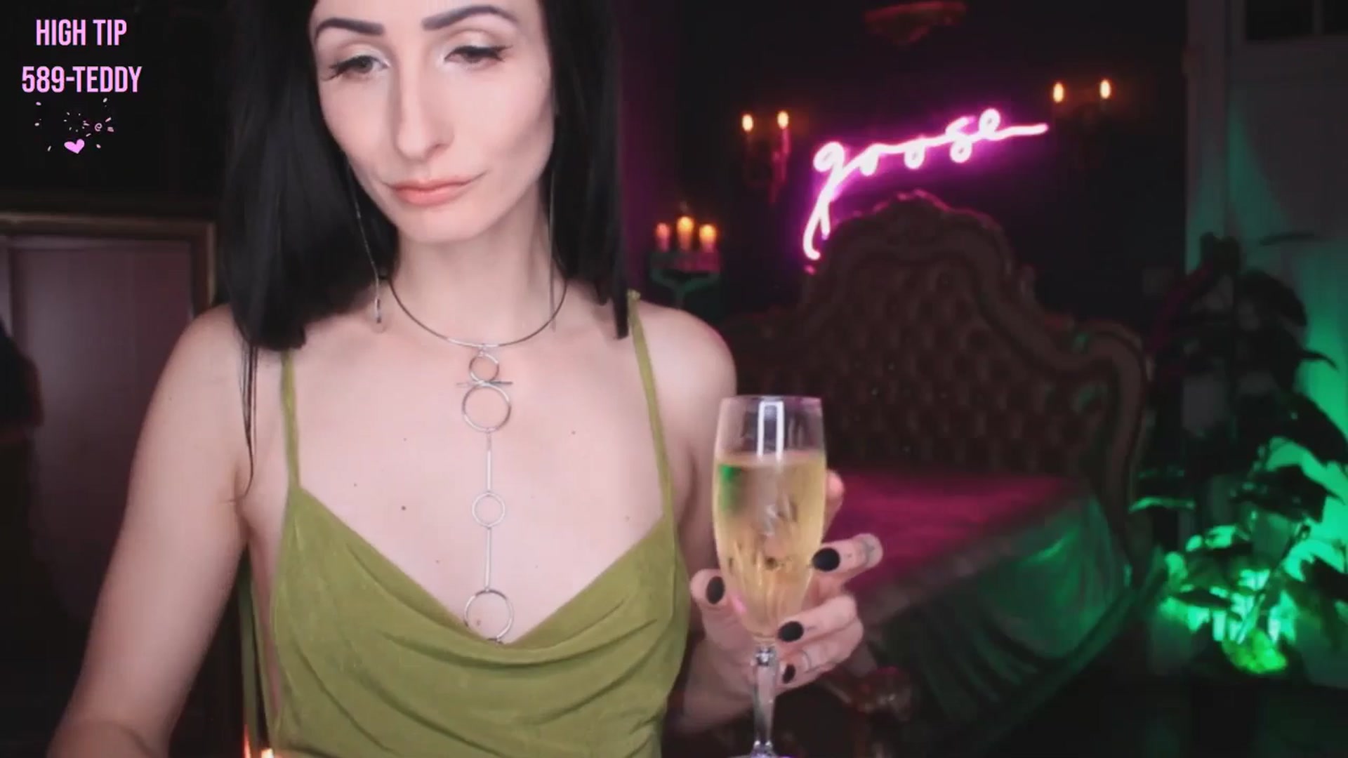 Gallery image thumbnail from Lucy_Goose's myfreecams stream on, 11/02/2024, 05:57 image 3 of 20