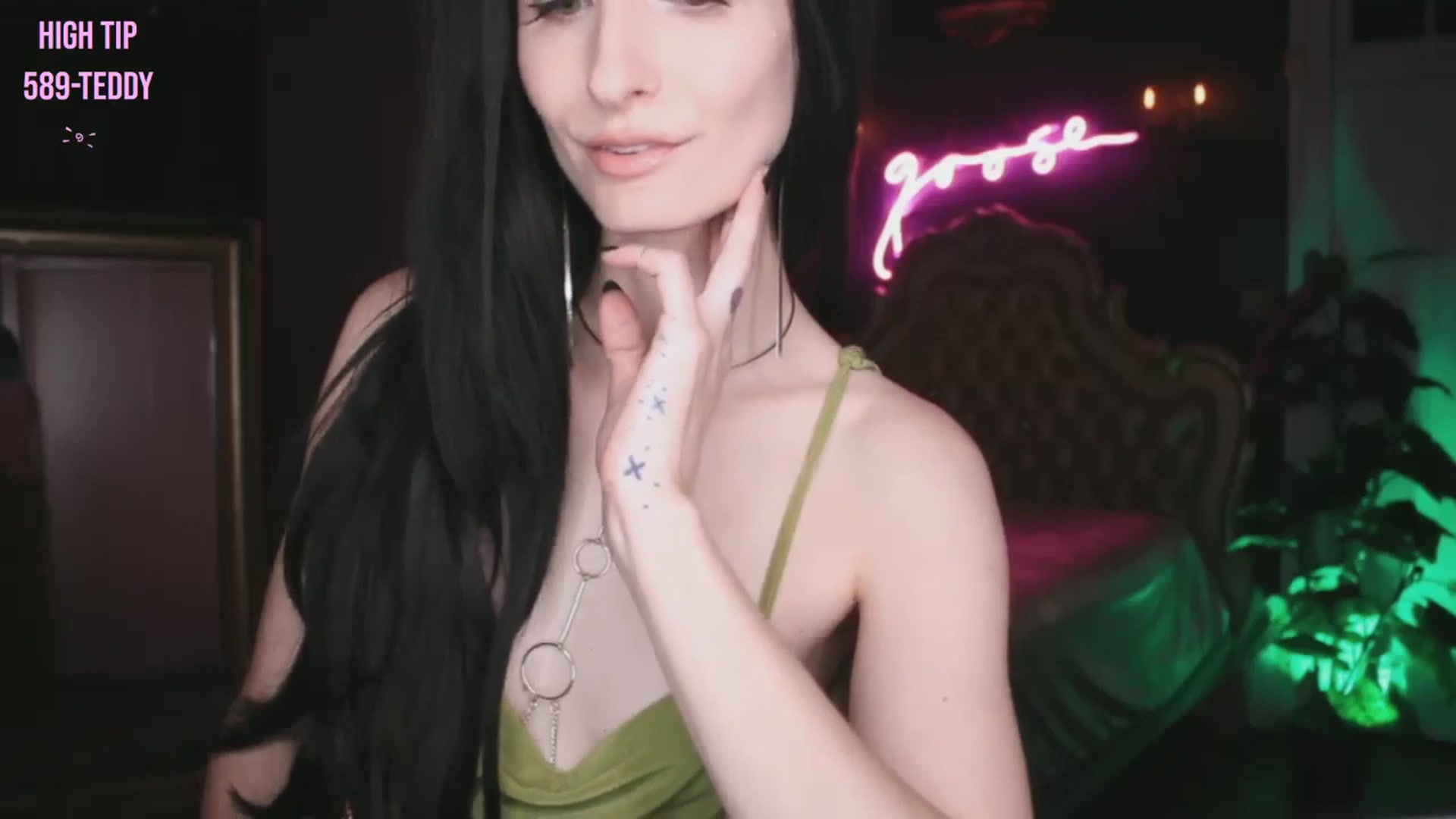 Gallery image thumbnail from Lucy_Goose's myfreecams stream on, 11/02/2024, 05:57 image 16 of 20