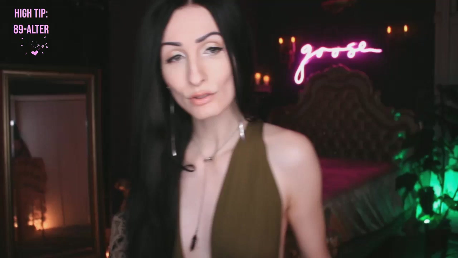 Gallery image thumbnail from Lucy_Goose's myfreecams stream on, 11/23/2024, 05:45 image 16 of 20