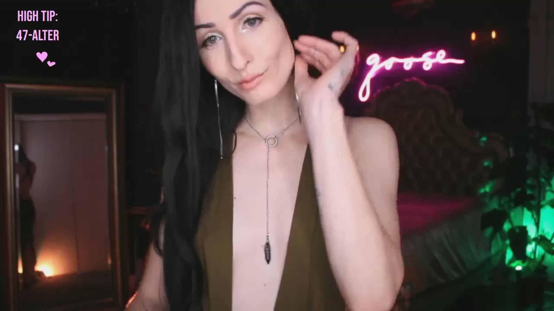 Gallery image thumbnail from Lucy_Goose's myfreecams stream on, 11/23/2024, 05:45 image 4 of 20