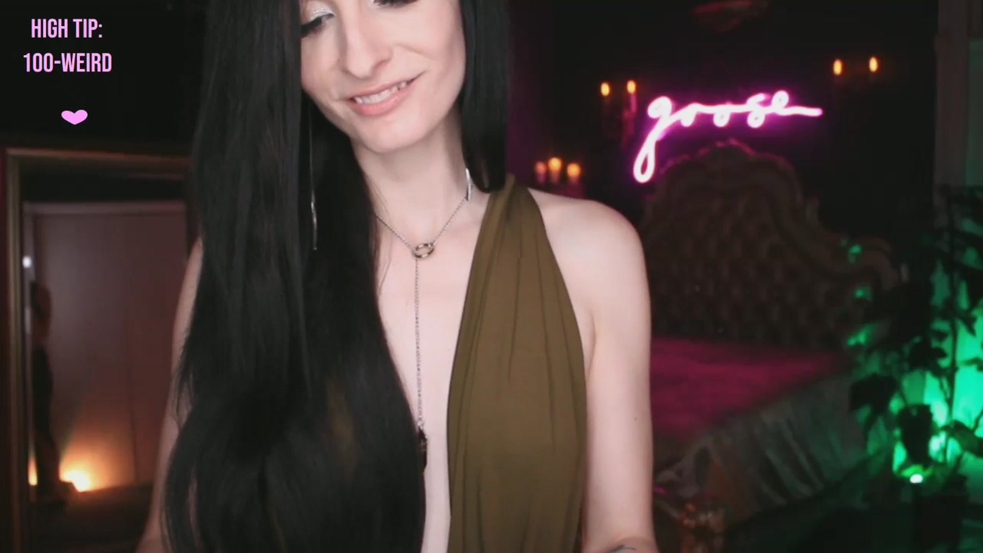 Gallery image thumbnail from Lucy_Goose's myfreecams stream on, 11/23/2024, 07:22 image 10 of 20
