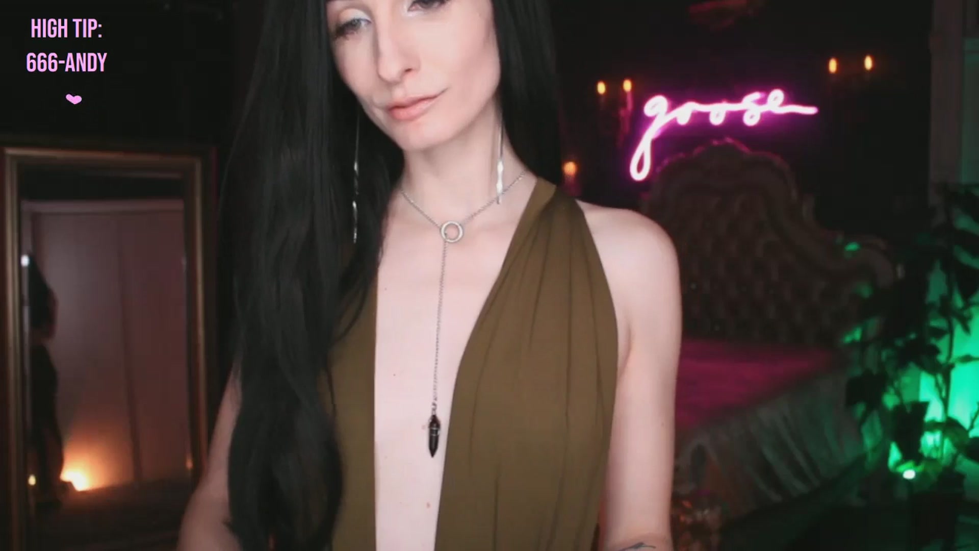 Gallery image thumbnail from Lucy_Goose's myfreecams stream on, 11/23/2024, 07:59 image 14 of 20