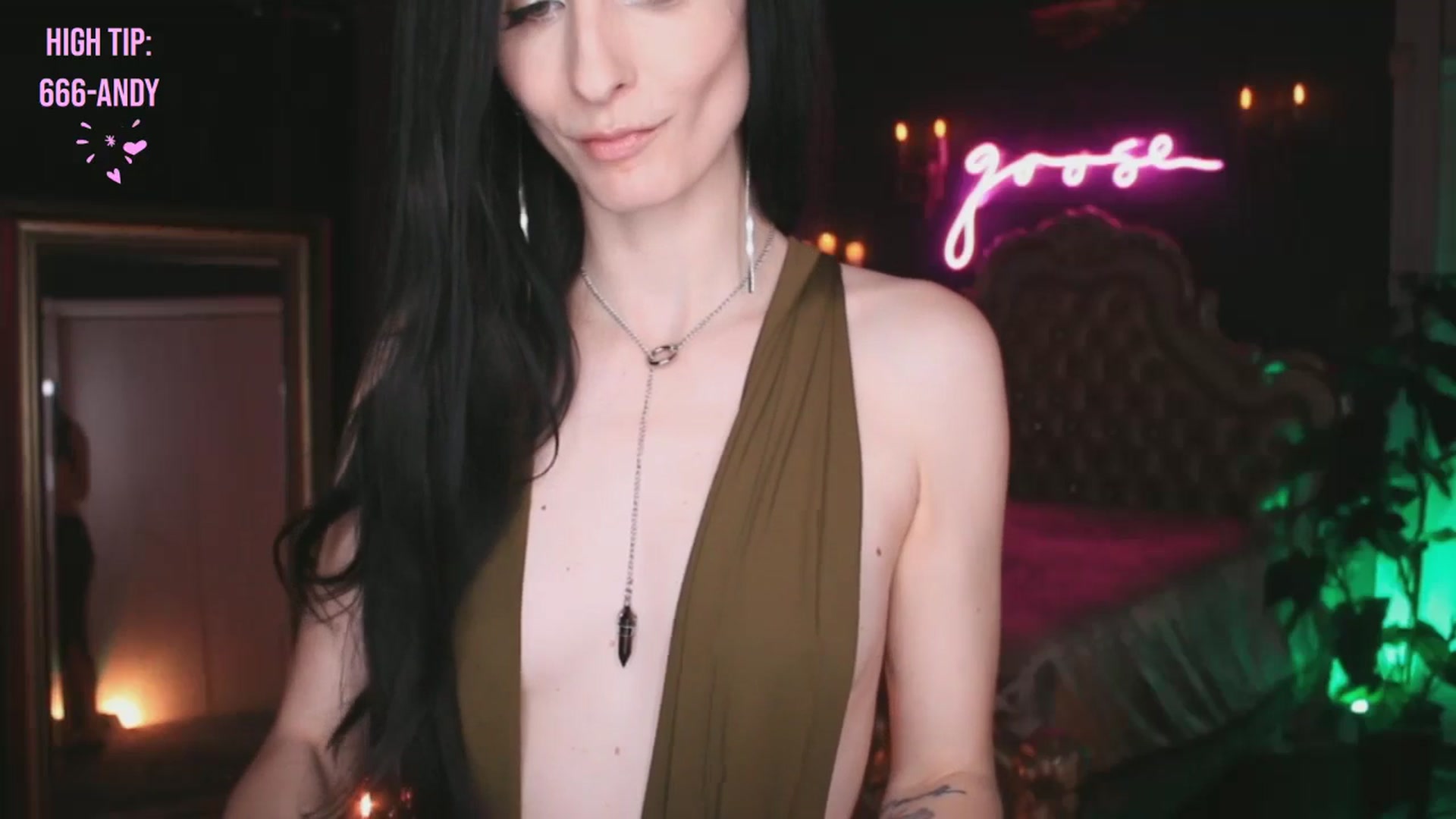 Gallery image thumbnail from Lucy_Goose's myfreecams stream on, 11/23/2024, 08:14 image 2 of 20