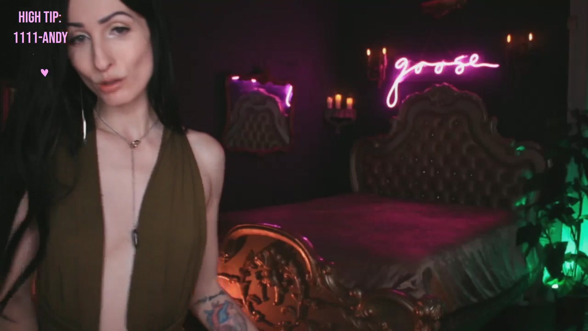 Gallery image thumbnail from Lucy_Goose's myfreecams stream on, 11/23/2024, 08:14 image 16 of 20
