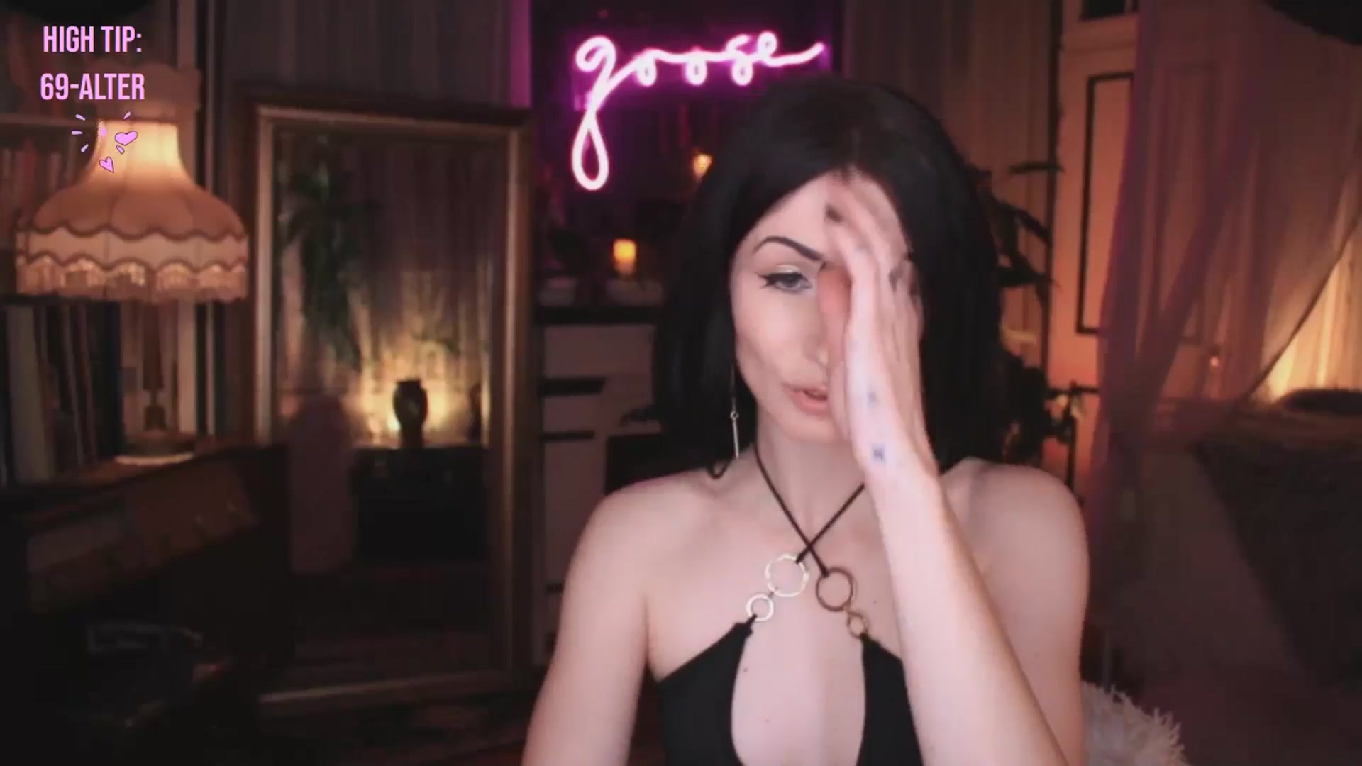 Gallery image thumbnail from Lucy_Goose's myfreecams stream on, 01/18/2025, 05:25 image 8 of 20
