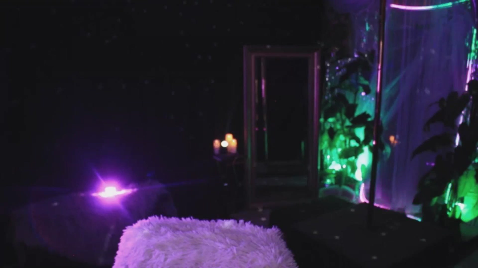 Gallery image thumbnail from Lucy_Goose's myfreecams stream on, 06/14/2025, 07:20 image 4 of 20
