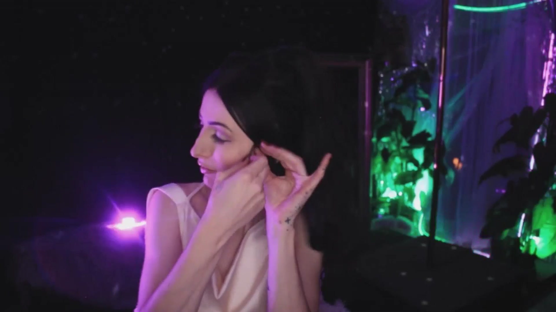 Gallery image thumbnail from Lucy_Goose's myfreecams stream on, 06/14/2025, 07:20 image 5 of 20