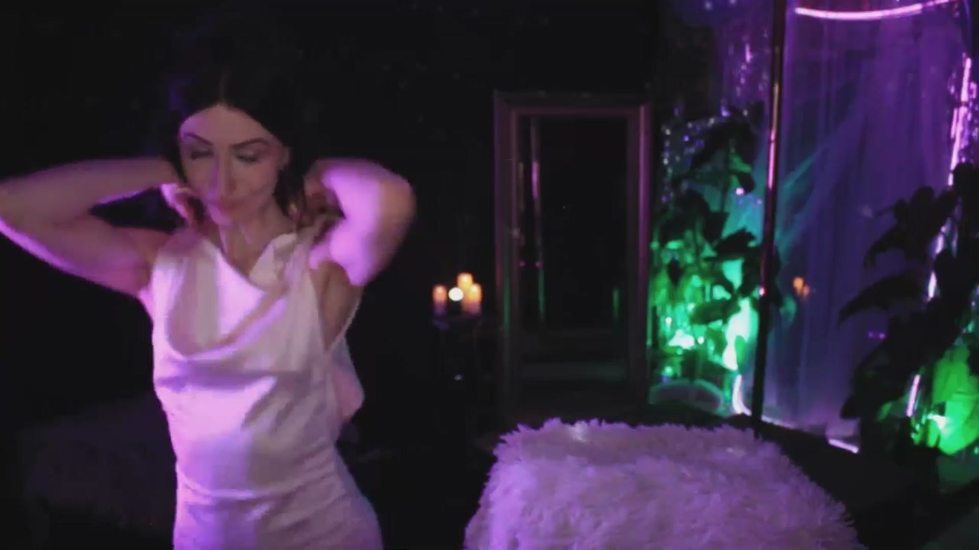 Gallery image thumbnail from Lucy_Goose's myfreecams stream on, 06/14/2025, 07:20 image 11 of 20