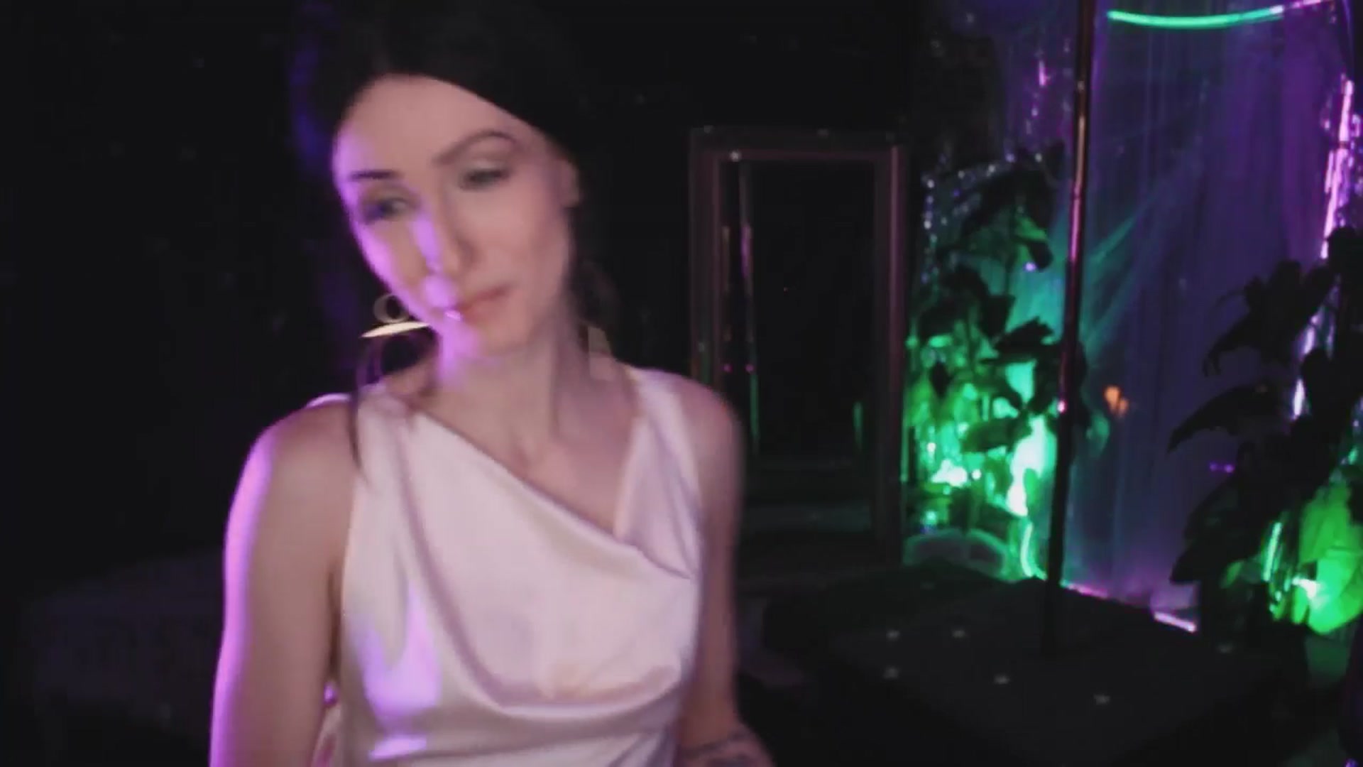 Gallery image thumbnail from Lucy_Goose's myfreecams stream on, 06/14/2025, 07:20 image 13 of 20