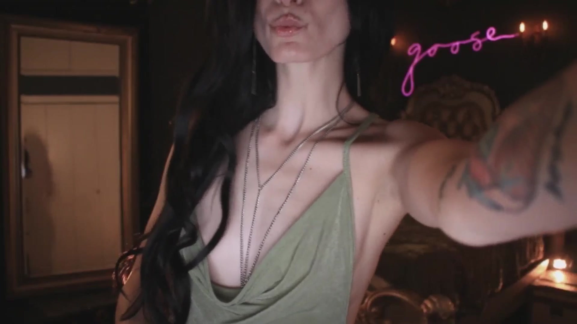 Gallery image thumbnail from Lucy_Goose's myfreecams stream on, 10/11/2025, 04:25 image 3 of 20