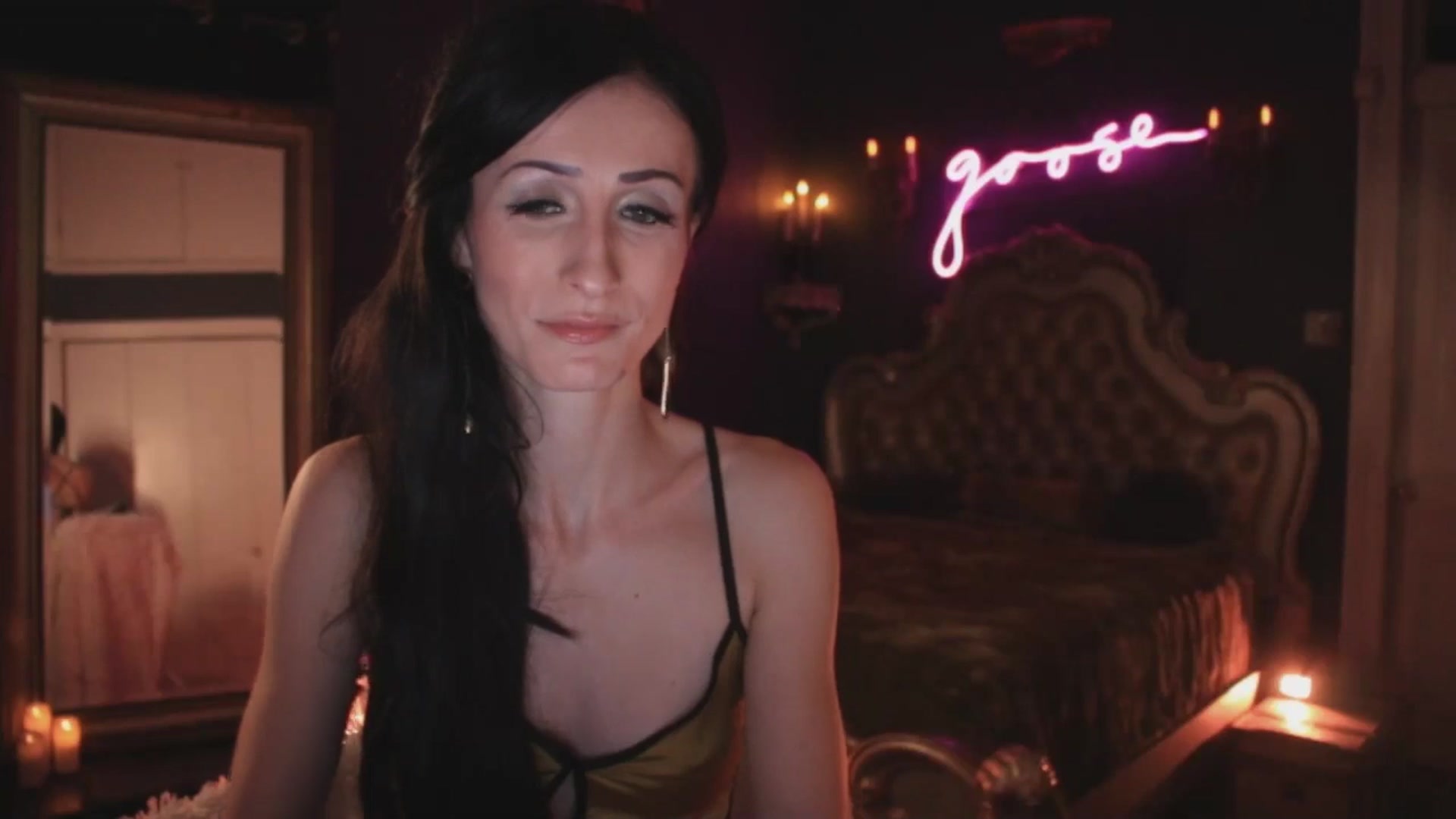 Gallery image thumbnail from Lucy_Goose's myfreecams stream on, 11/08/2025, 09:44 image 9 of 20