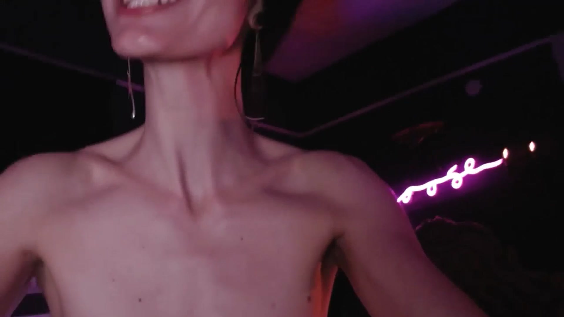 Gallery image thumbnail from Lucy_Goose's myfreecams stream on, 11/08/2025, 10:50 image 16 of 20