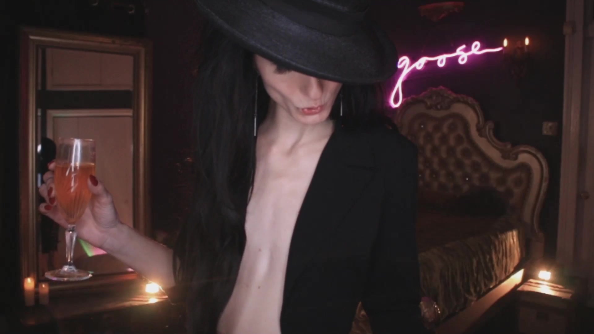 Gallery image thumbnail from Lucy_Goose's myfreecams stream on, 11/15/2025, 06:35 image 9 of 20