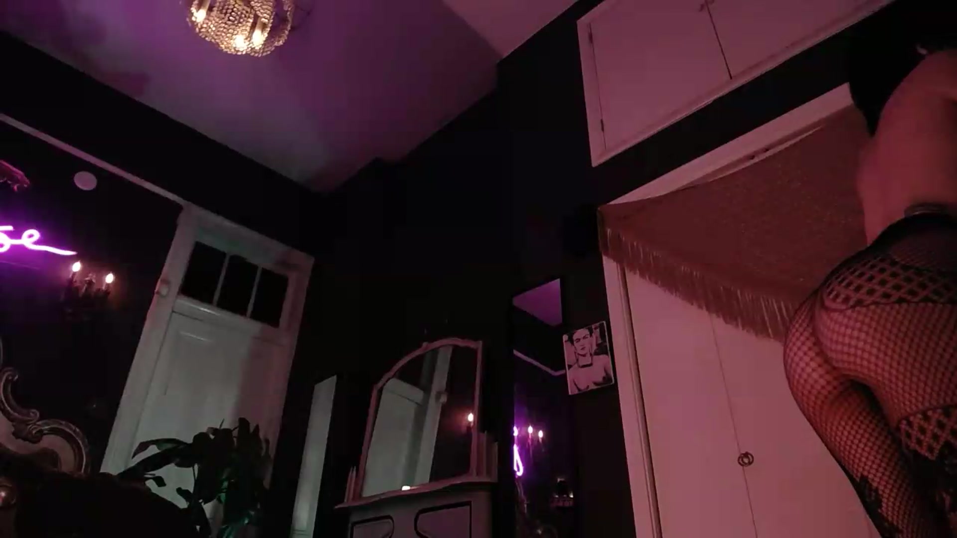 Gallery image thumbnail from Lucy_Goose's myfreecams stream on, 05/23/2026, 08:01 image 13 of 20