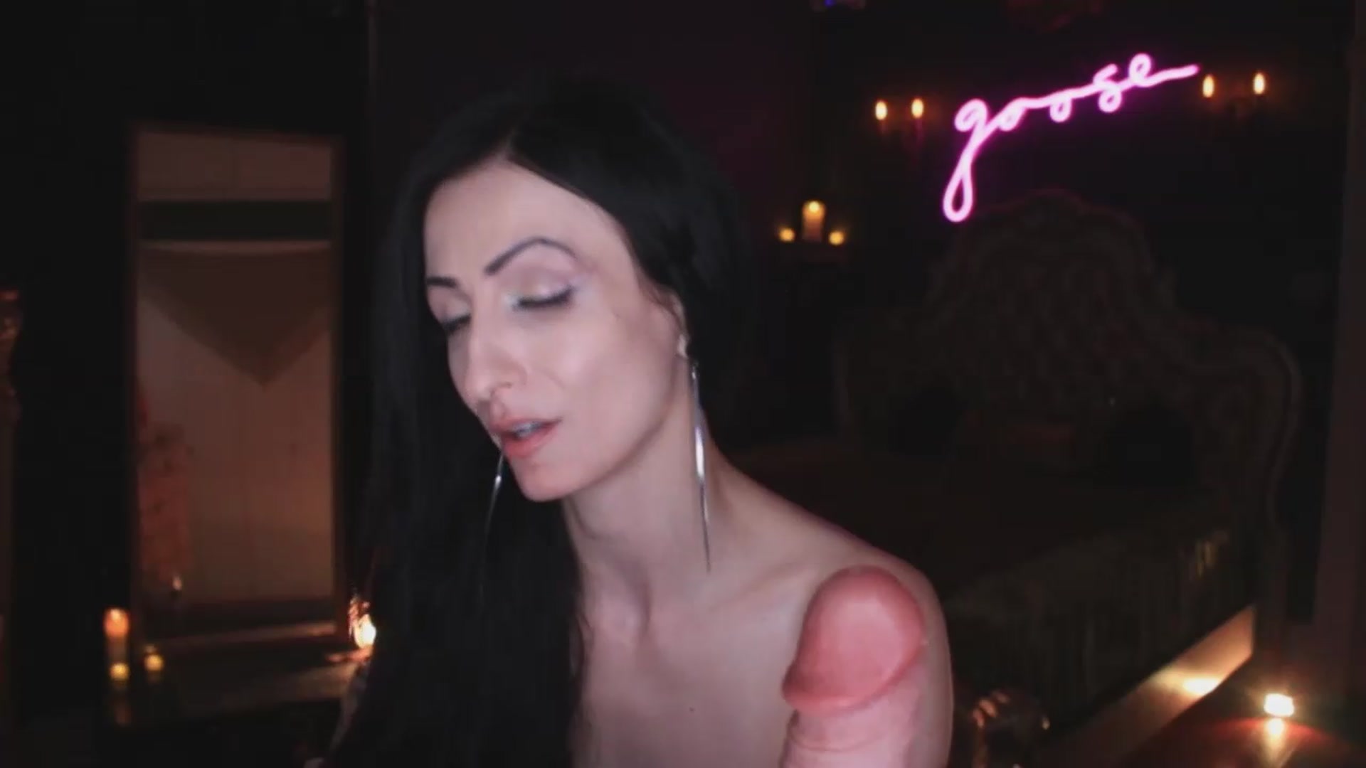 Gallery image thumbnail from Lucy_Goose's myfreecams stream on, 08/22/2026, 06:38 image 19 of 20