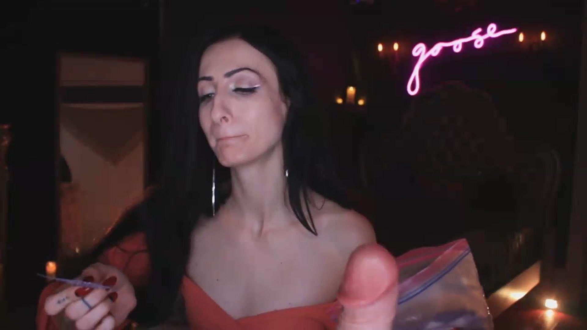 Gallery image thumbnail from Lucy_Goose's myfreecams stream on, 08/22/2026, 06:38 image 18 of 20