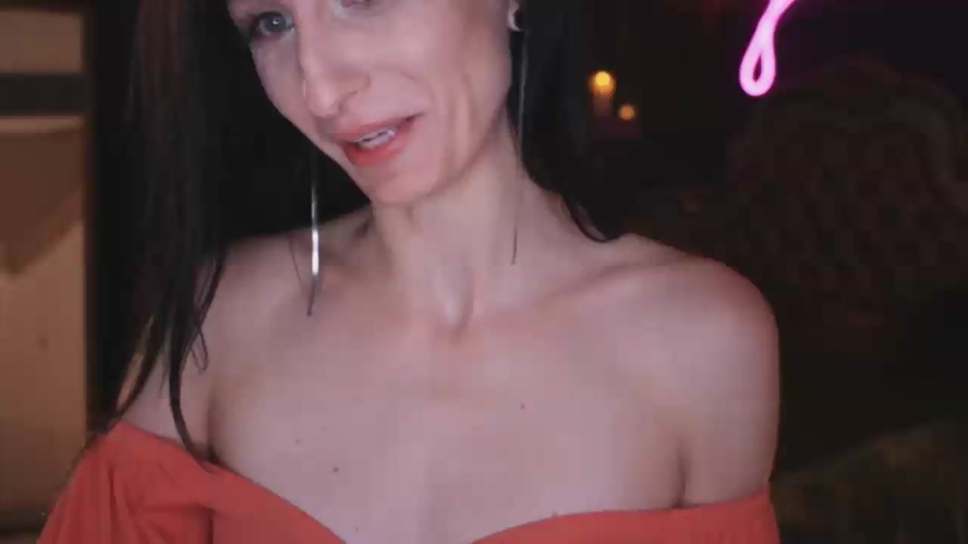 Gallery image thumbnail from Lucy_Goose's myfreecams stream on, 08/22/2026, 09:57 image 1 of 20