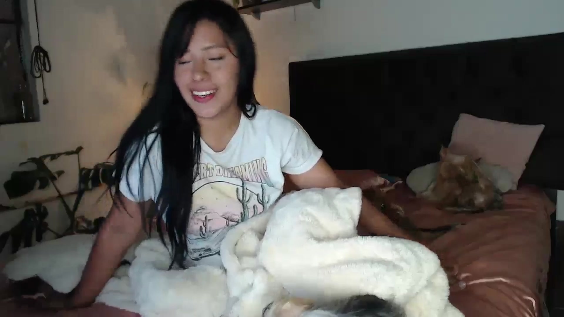 Gallery image thumbnail from Lucy_mar's myfreecams stream on, 01/01/2025, 03:22 image 20 of 20