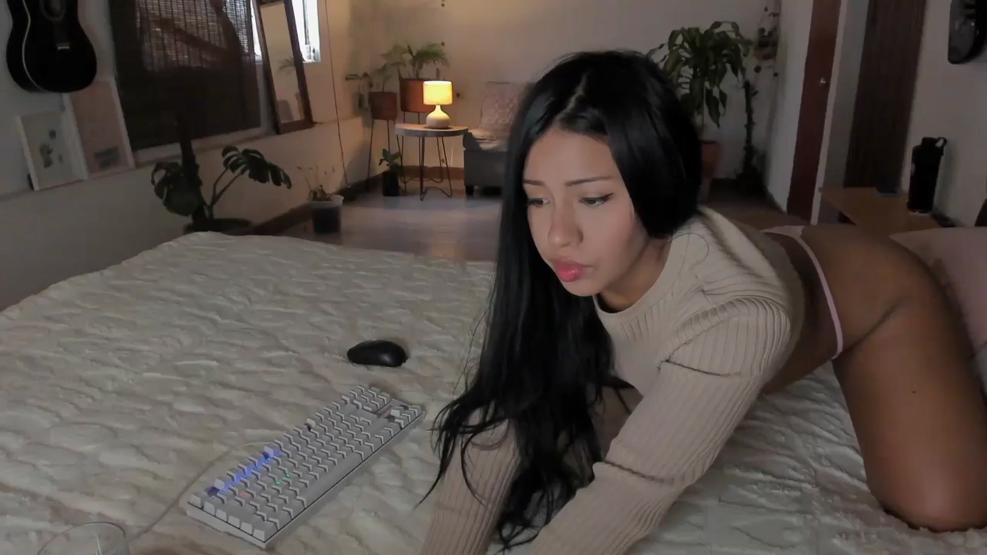 Gallery image thumbnail from Lucy_mar's myfreecams stream on, 06/25/2025, 16:19 image 2 of 20