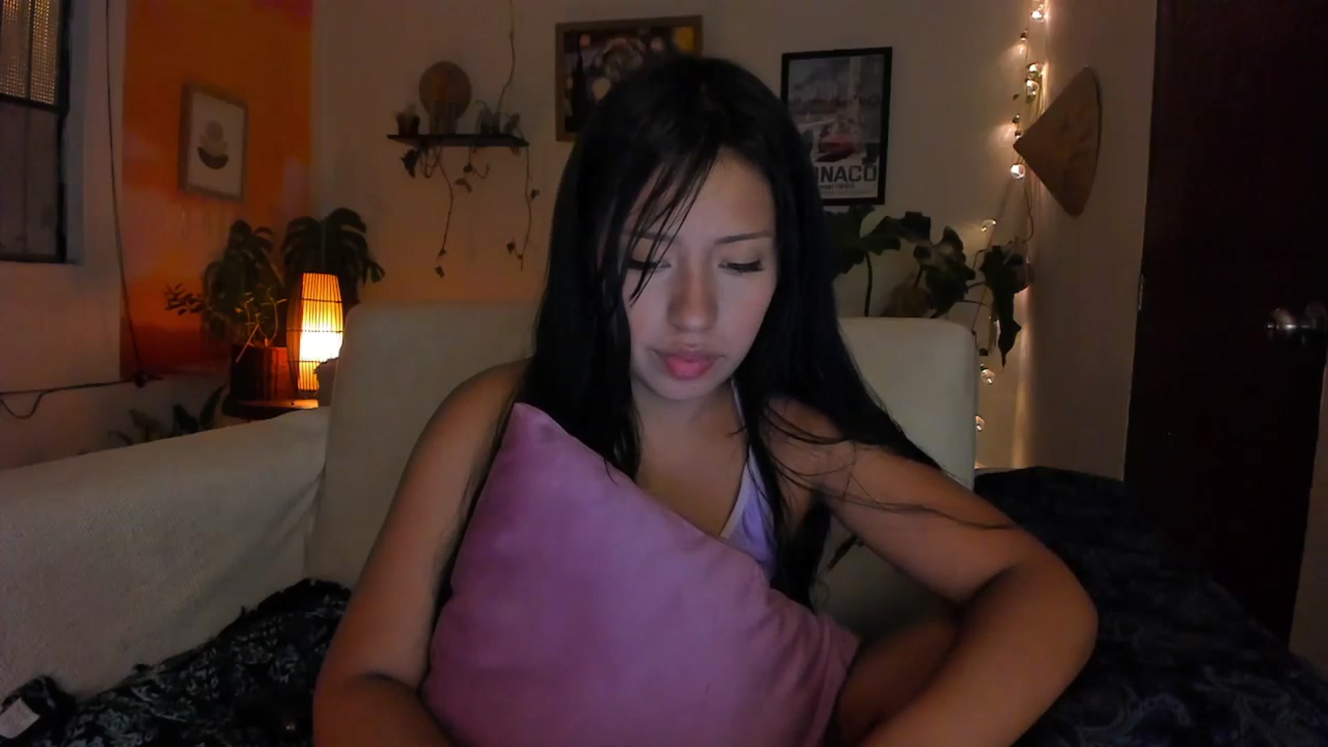 Gallery image thumbnail from Lucy_mar's myfreecams stream on, 12/20/2025, 02:10 image 6 of 20