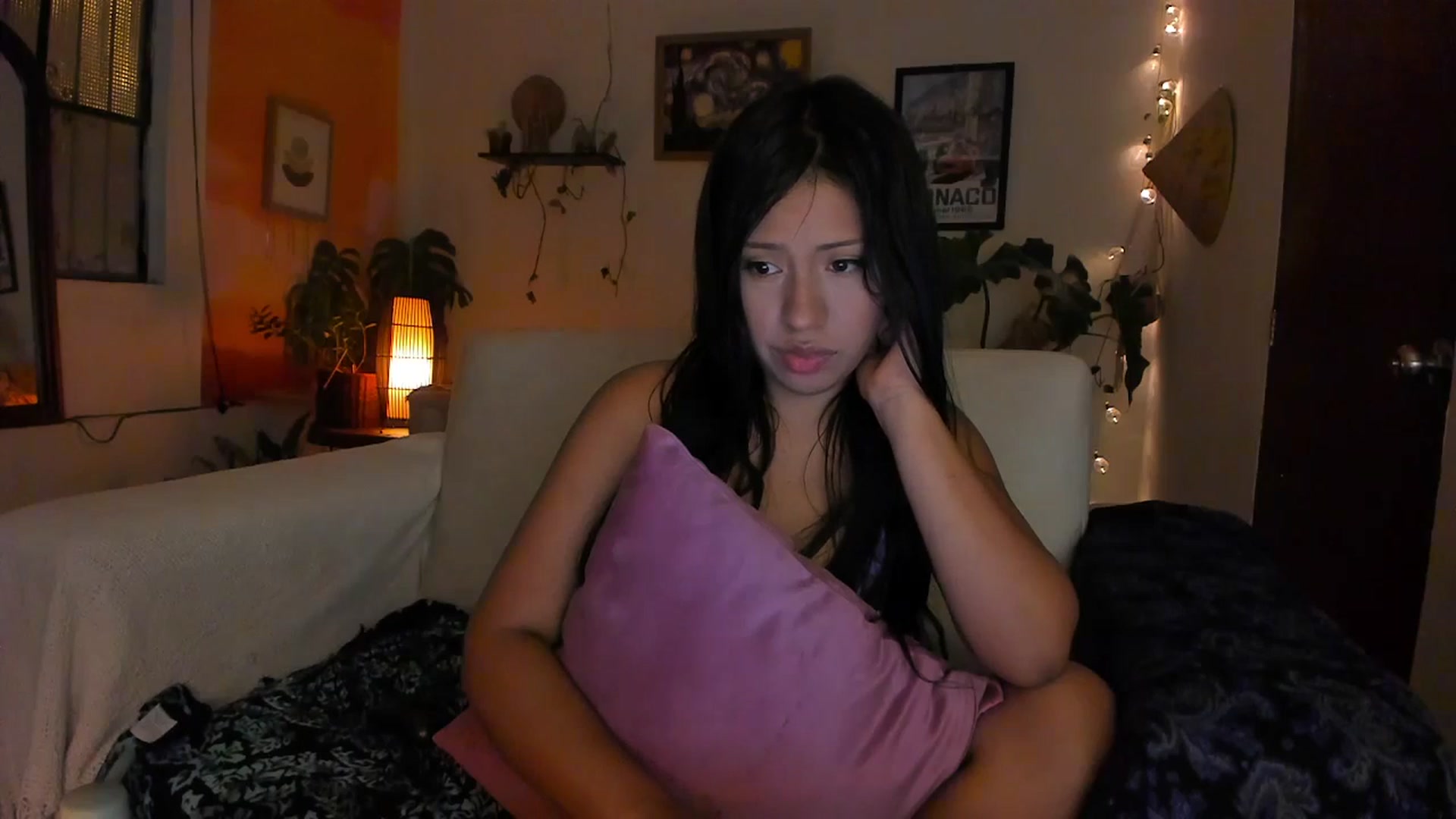 Gallery image thumbnail from Lucy_mar's myfreecams stream on, 12/20/2025, 02:10 image 4 of 20
