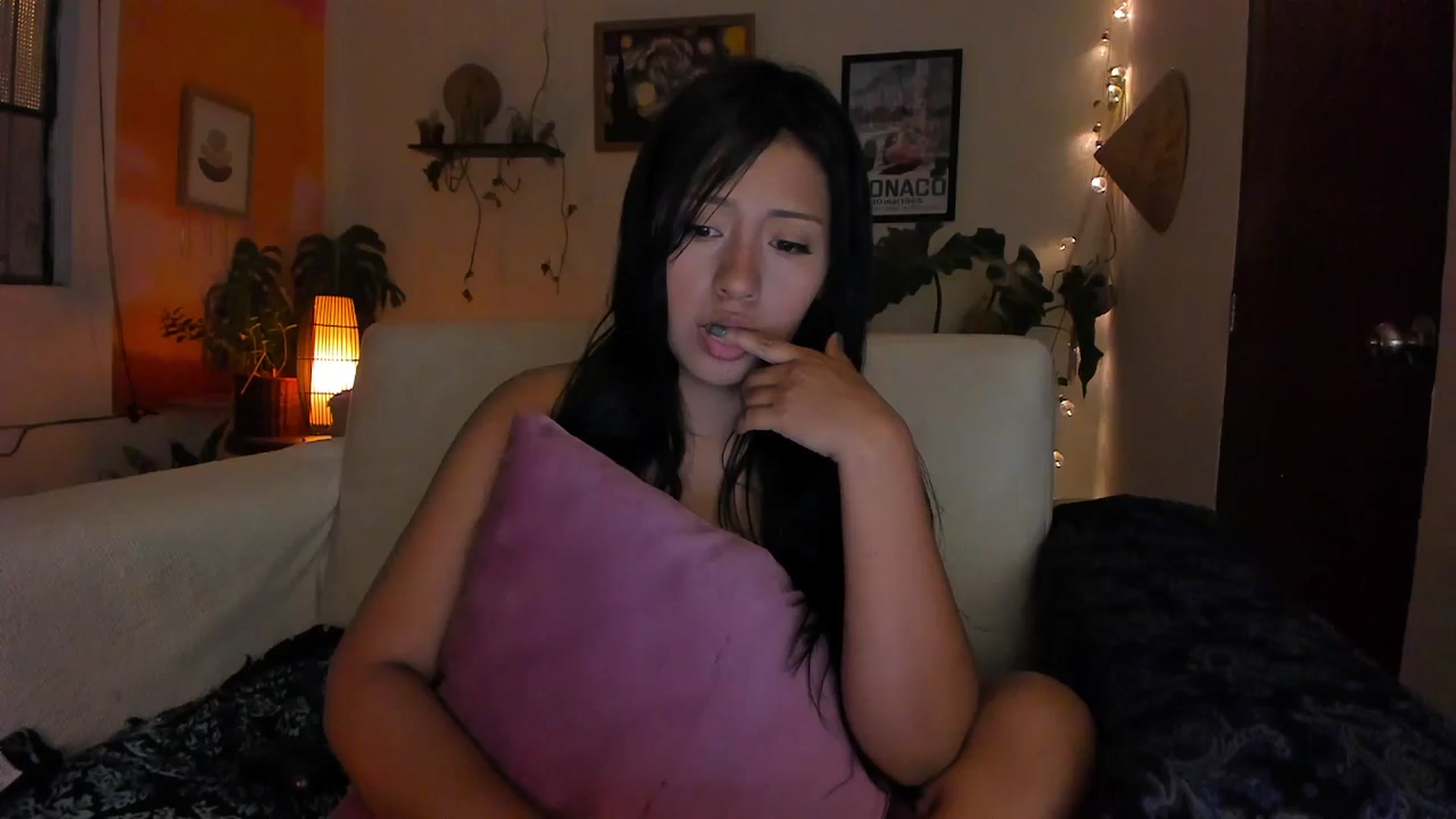 Gallery image thumbnail from Lucy_mar's myfreecams stream on, 12/20/2025, 02:10 image 7 of 20