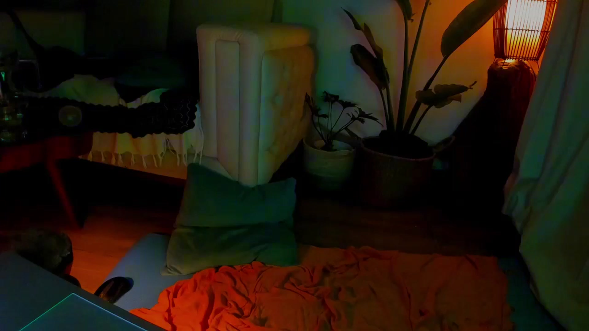 Gallery image thumbnail from Lucy_mar's myfreecams stream on, 01/18/2026, 03:58 image 17 of 20