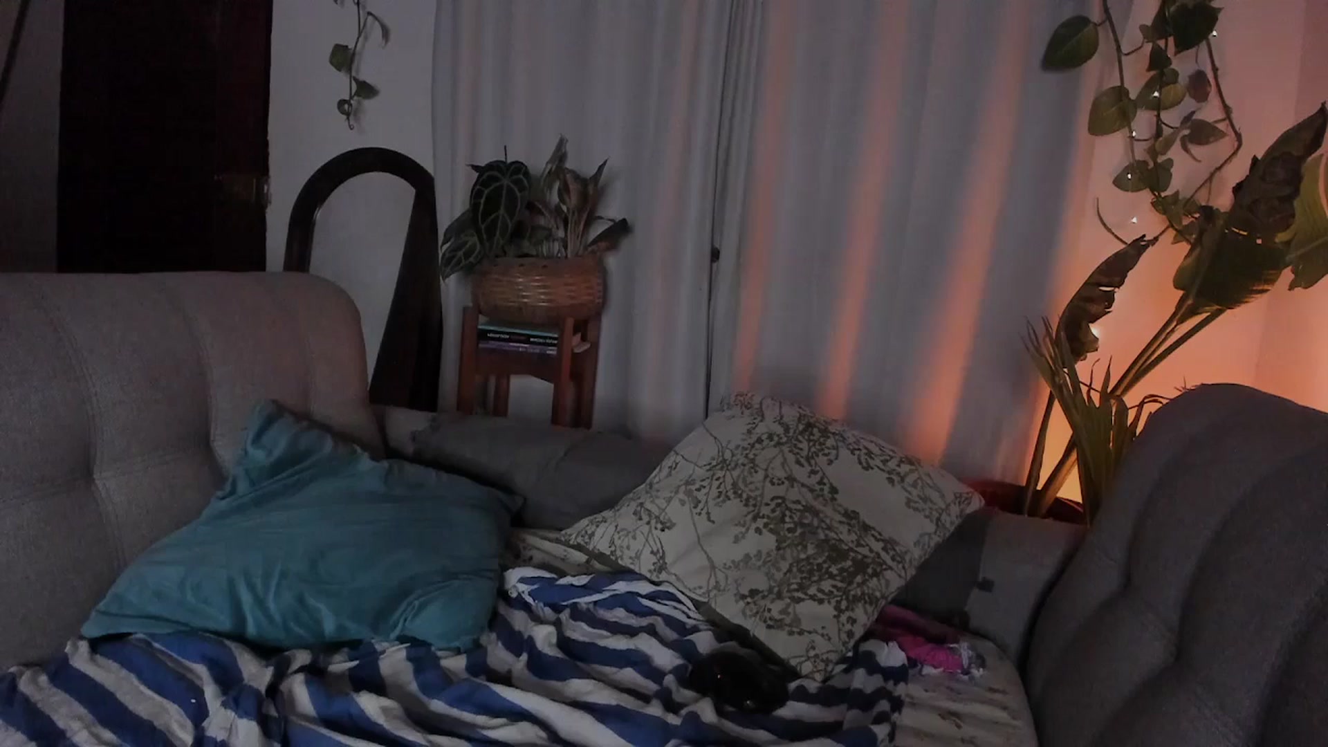 Gallery image thumbnail from Lucy_mar's myfreecams stream on, 03/22/2026, 03:08 image 11 of 20