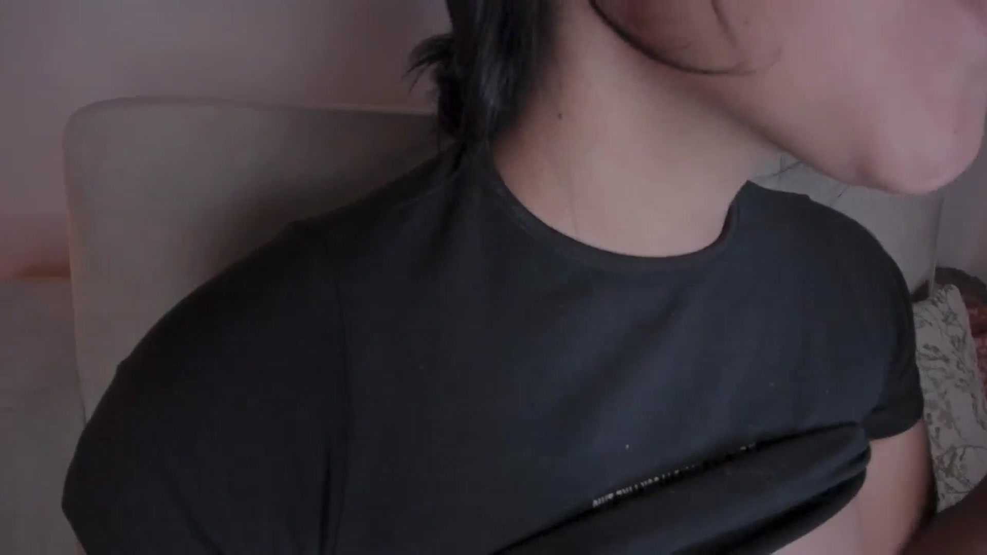 Gallery image thumbnail from Lucy_mar's myfreecams stream on, 04/08/2026, 02:53 image 12 of 20