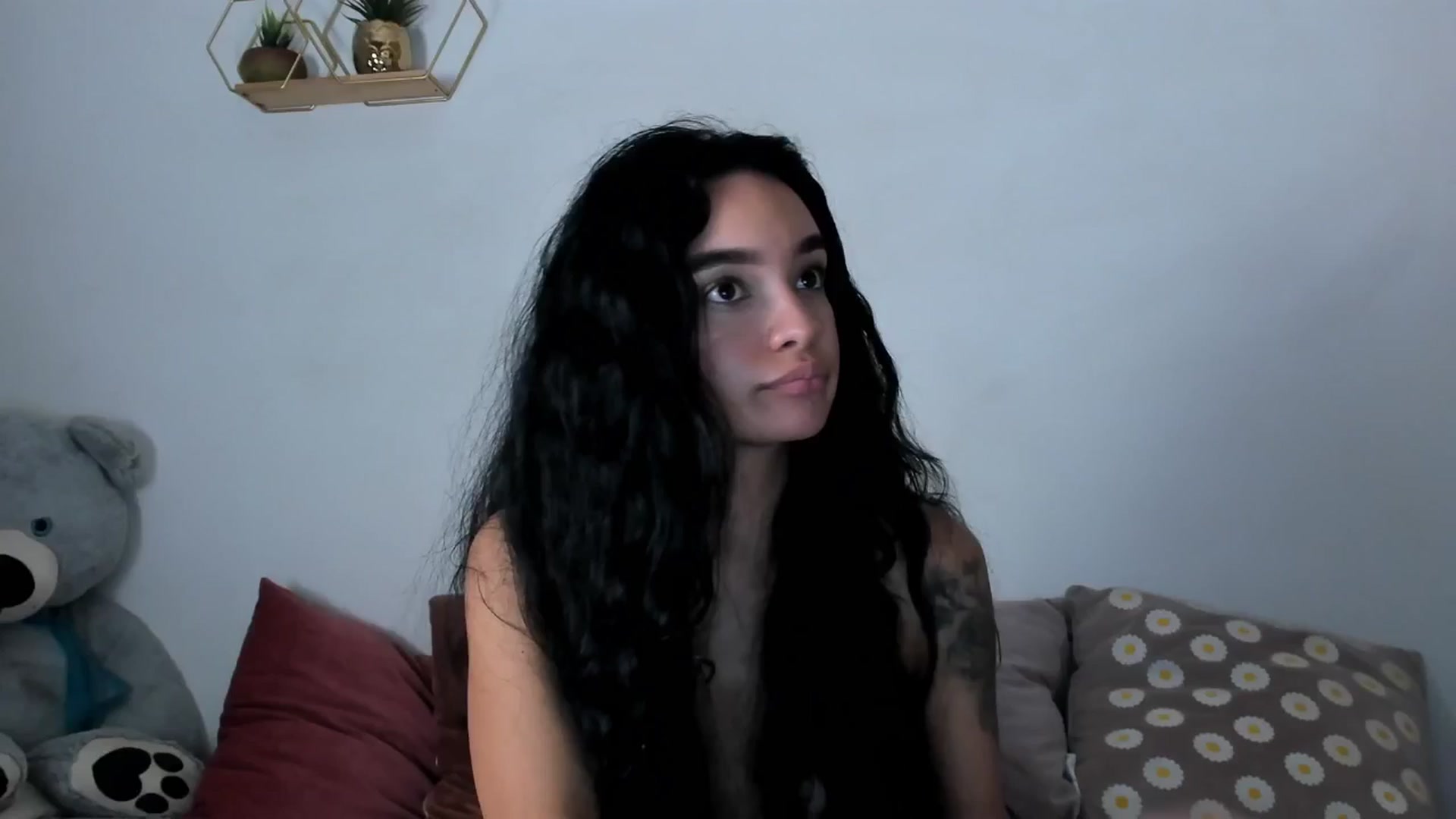 Gallery image thumbnail from Lucy_rivera__'s myfreecams stream on, 04/07/2025, 08:55 image 13 of 20