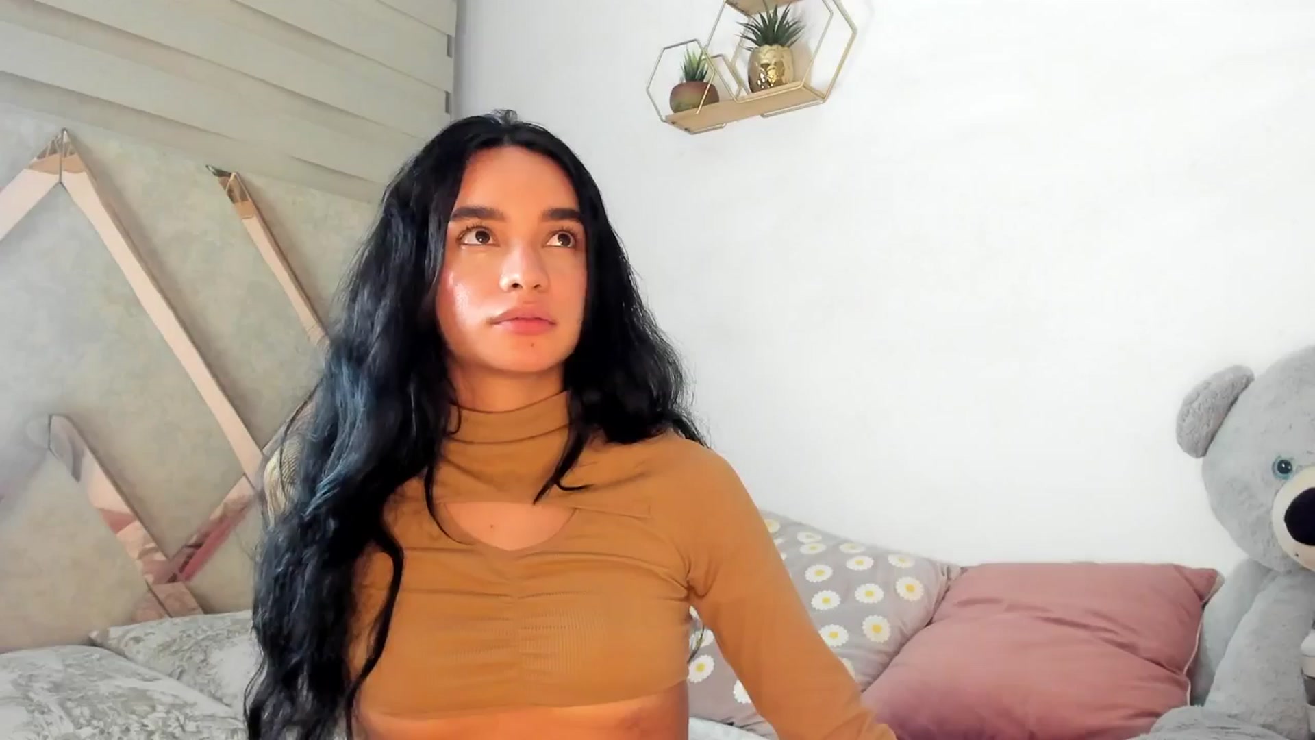 Gallery image thumbnail from Lucy_rivera__'s myfreecams stream on, 06/19/2025, 10:42 image 20 of 20
