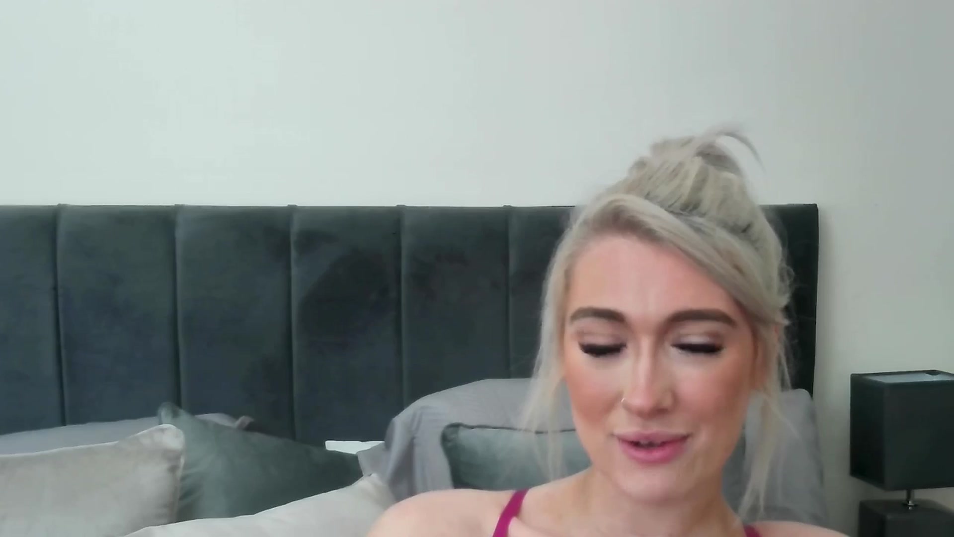 Gallery image thumbnail from Lucybrookes's myfreecams stream on, 05/11/2024, 07:11 image 11 of 20