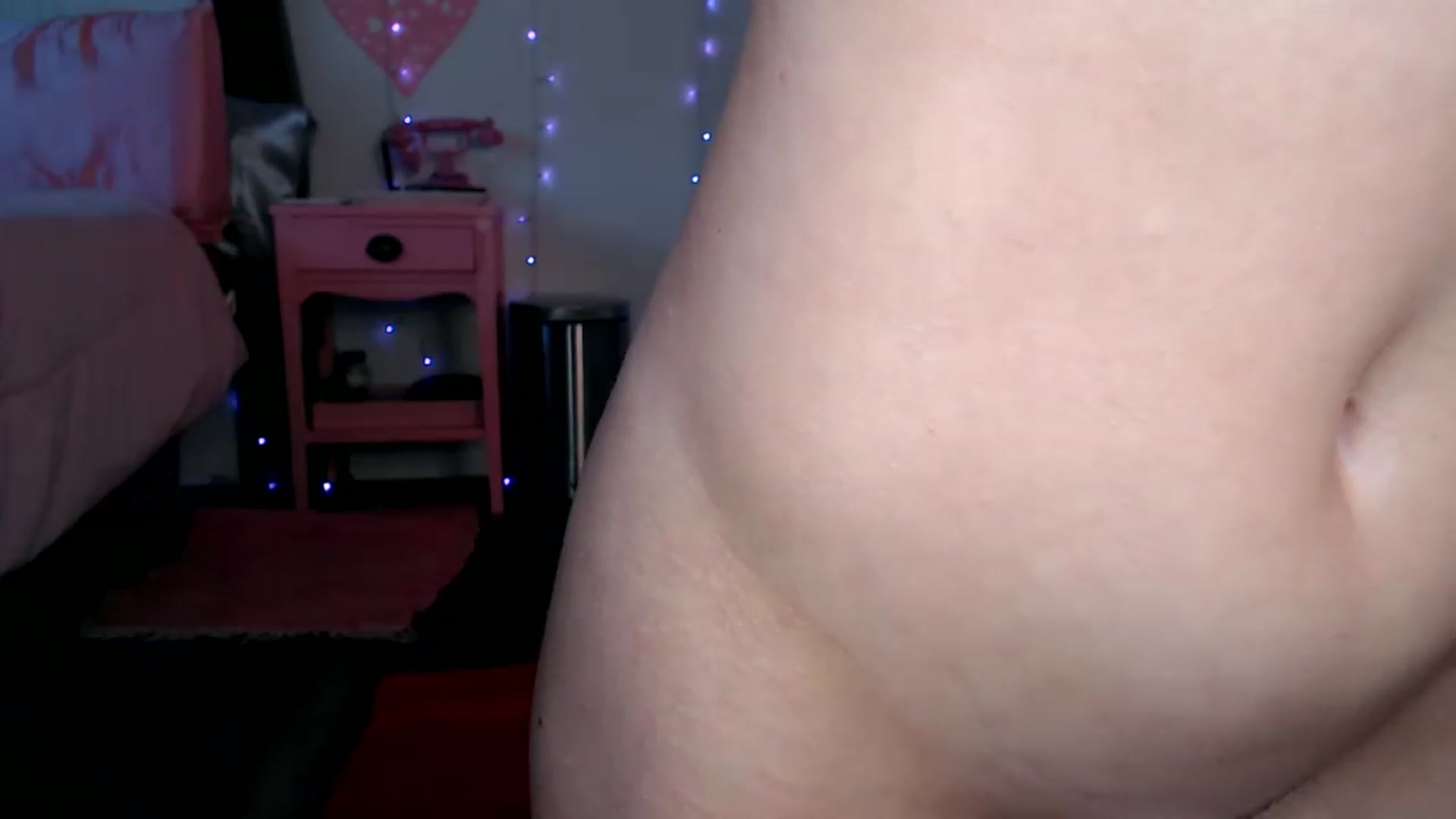 Gallery image thumbnail from Lucyluvs's myfreecams stream on, 06/06/2023, 23:25 image 18 of 20