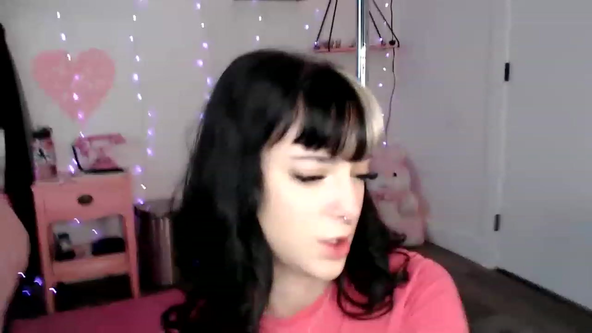 Gallery image thumbnail from Lucyluvs's myfreecams stream on, 06/09/2023, 20:46 image 14 of 20