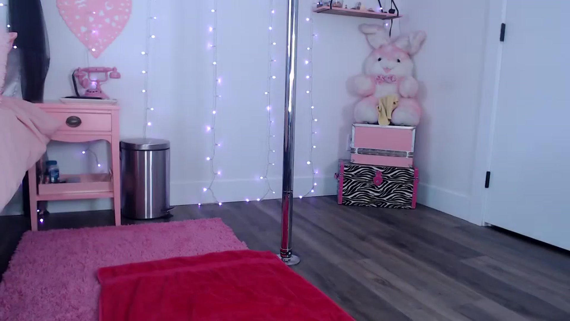 Gallery image thumbnail from Lucyluvs's myfreecams stream on, 07/18/2023, 22:02 image 8 of 20