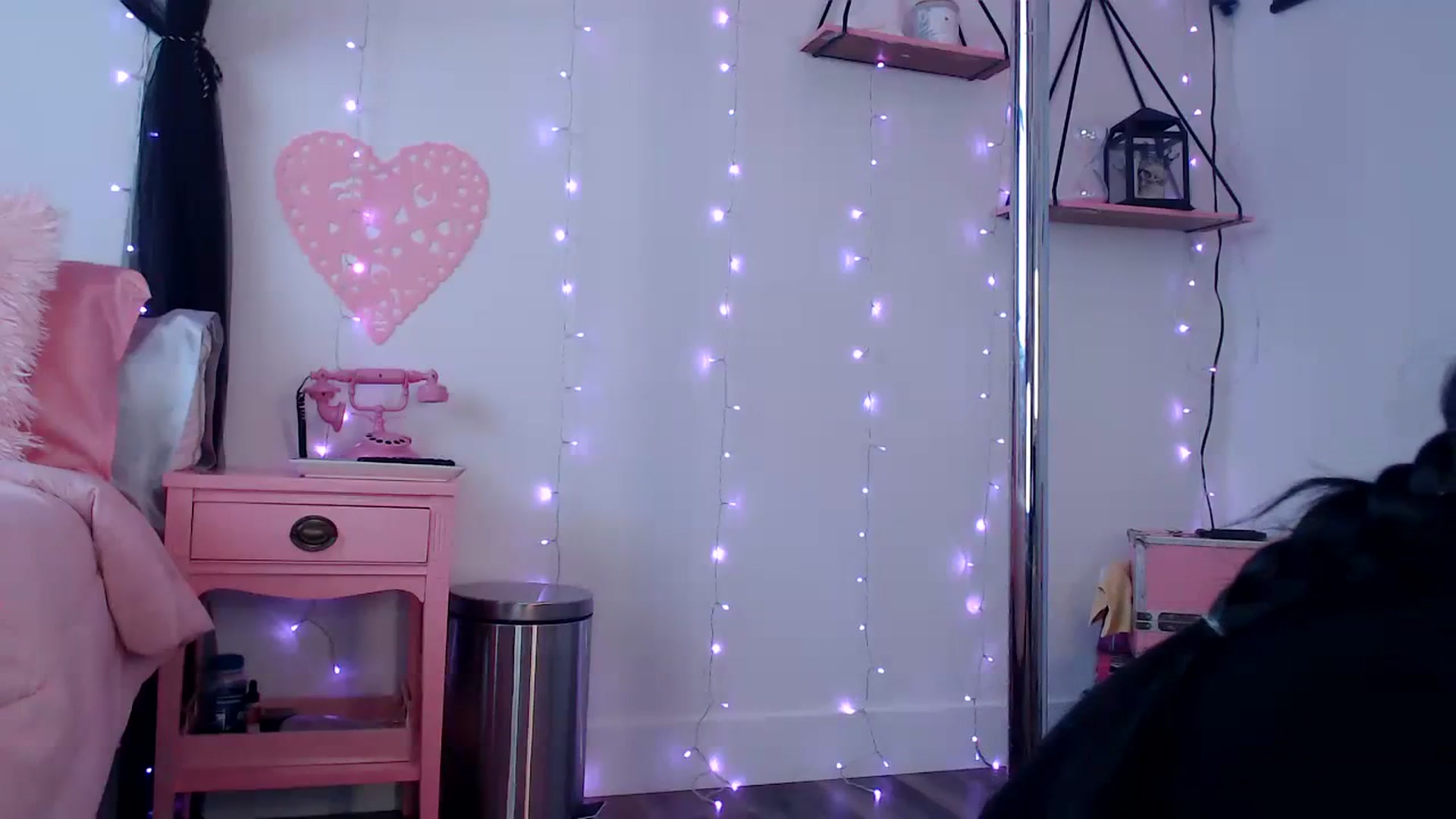 Gallery image thumbnail from Lucyluvs's myfreecams stream on, 08/04/2023, 21:43 image 15 of 20