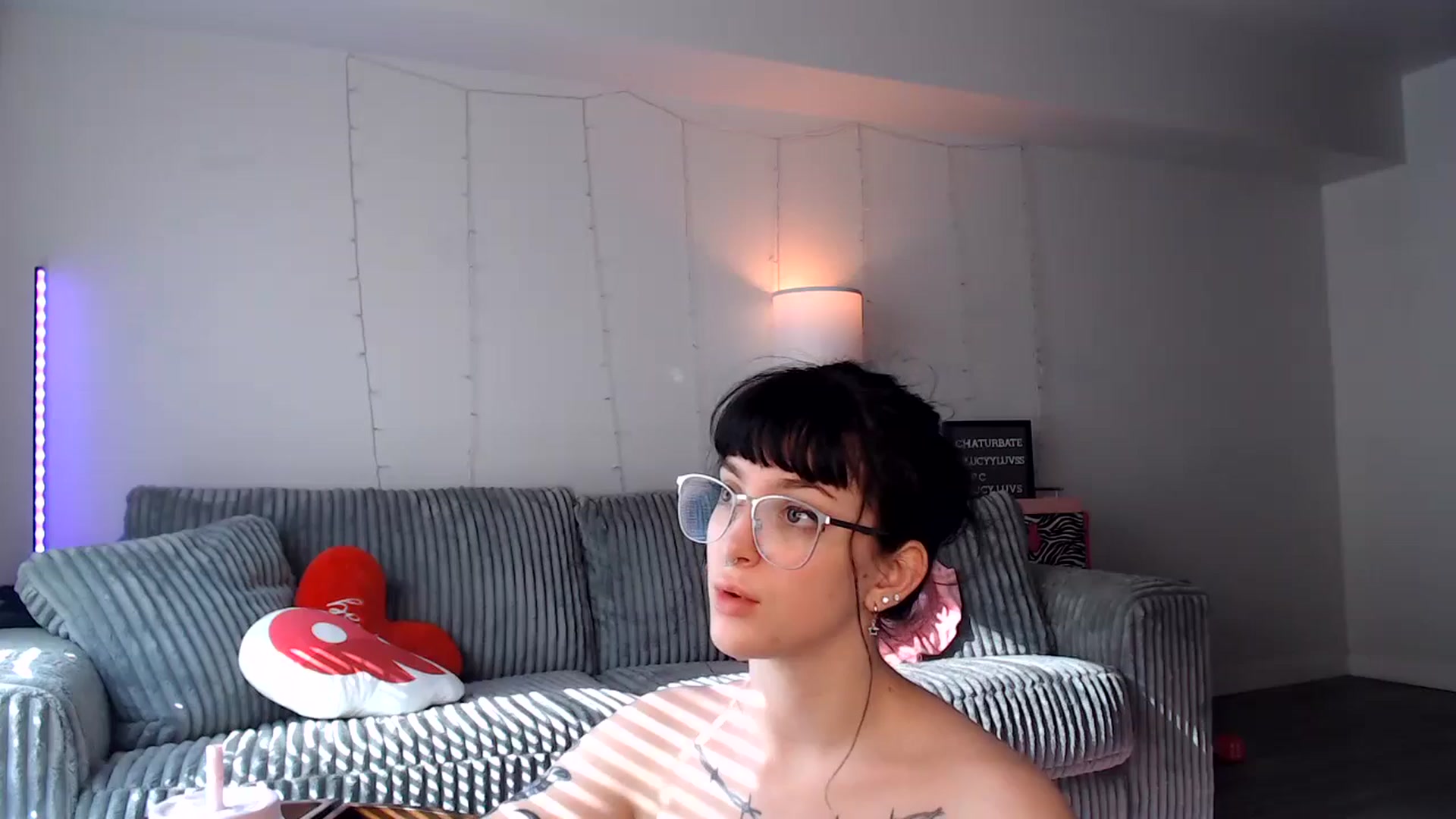 Gallery image thumbnail from Lucyluvs's myfreecams stream on, 05/29/2025, 24:41 image 6 of 20