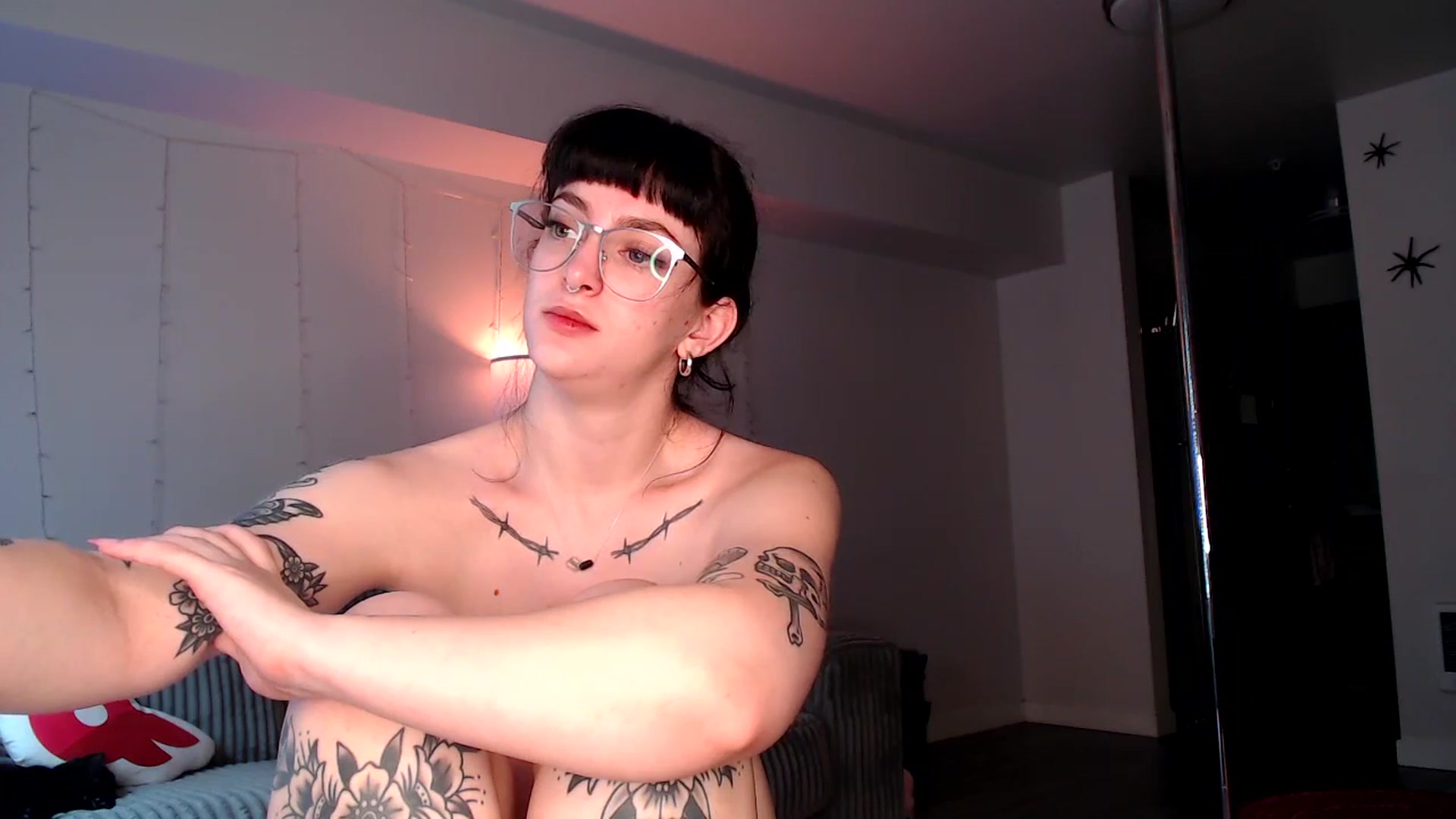 Gallery image thumbnail from Lucyluvs's myfreecams stream on, 07/09/2025, 24:30 image 15 of 20