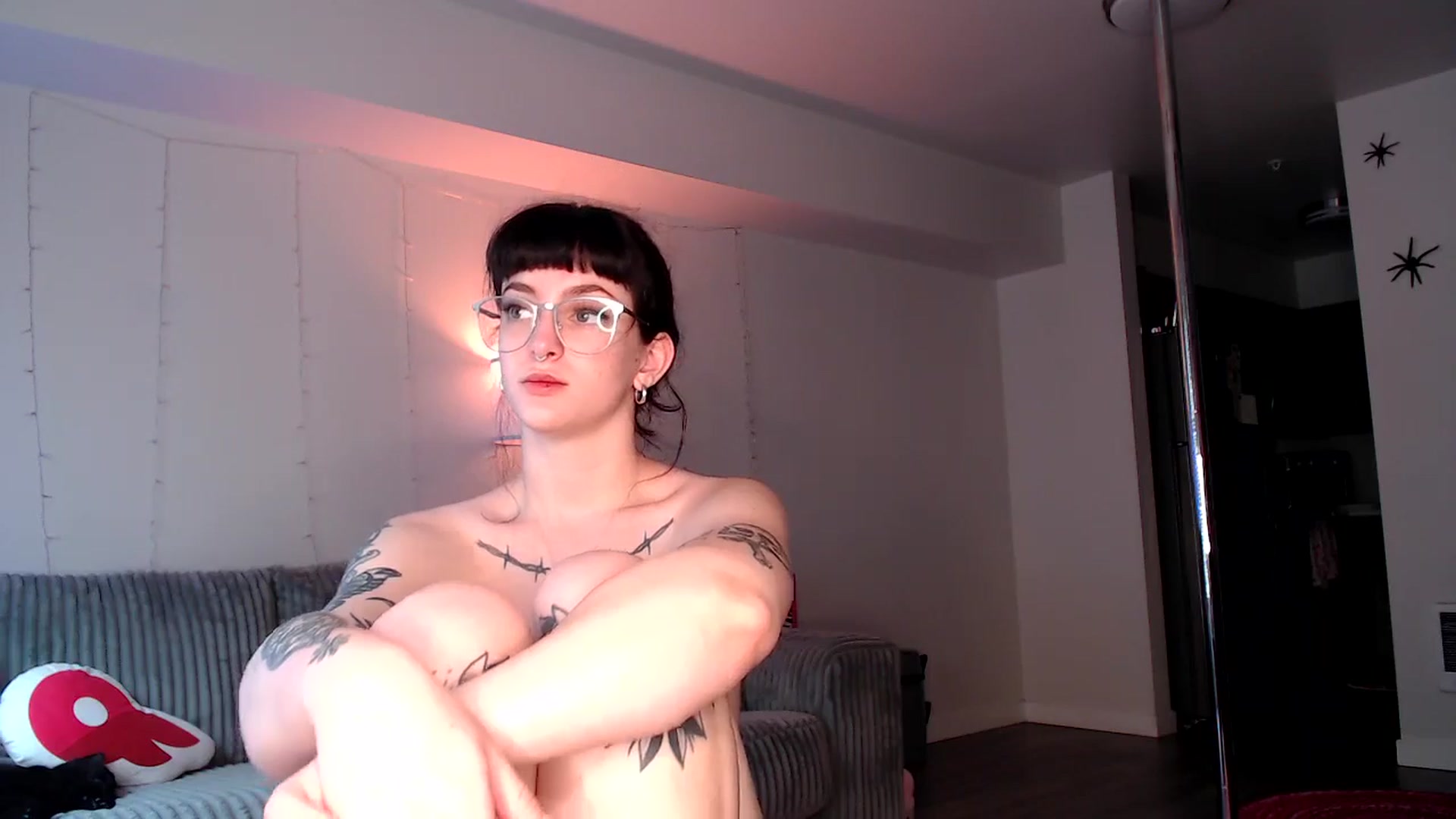 Gallery image thumbnail from Lucyluvs's myfreecams stream on, 07/09/2025, 24:30 image 16 of 20