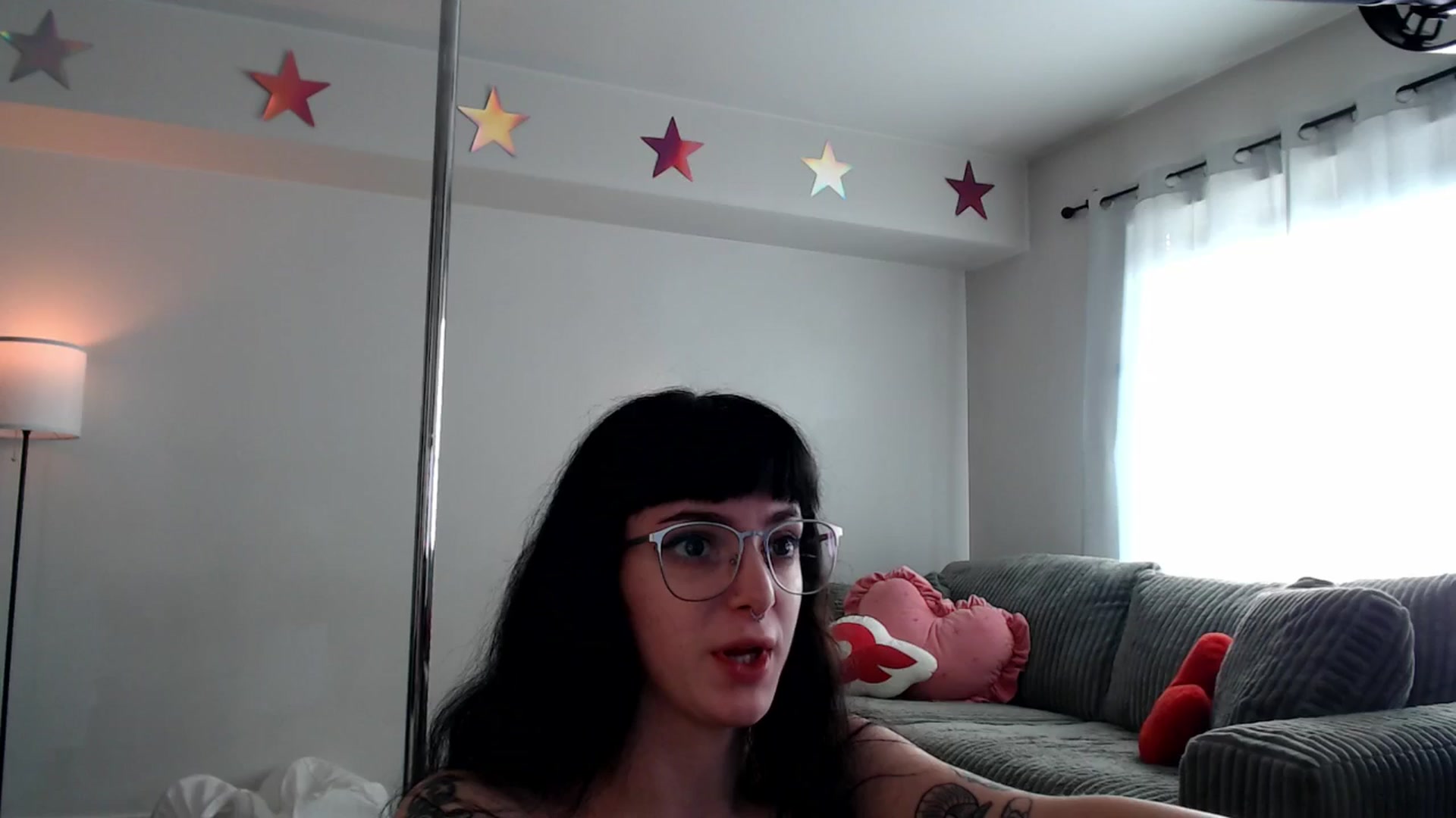 Gallery image thumbnail from Lucyluvs's myfreecams stream on, 10/06/2025, 24:24 image 18 of 20