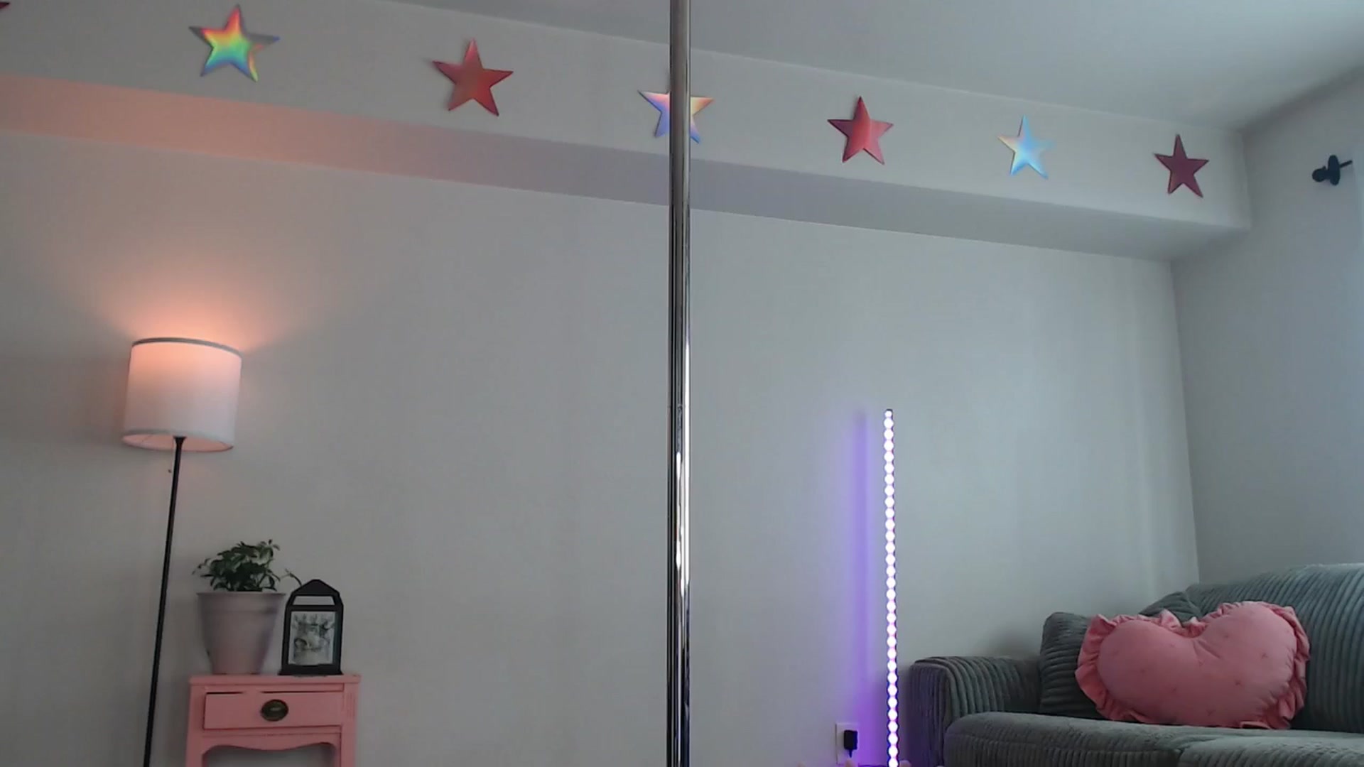 Gallery image thumbnail from Lucyluvs's myfreecams stream on, 10/21/2025, 23:18 image 11 of 20