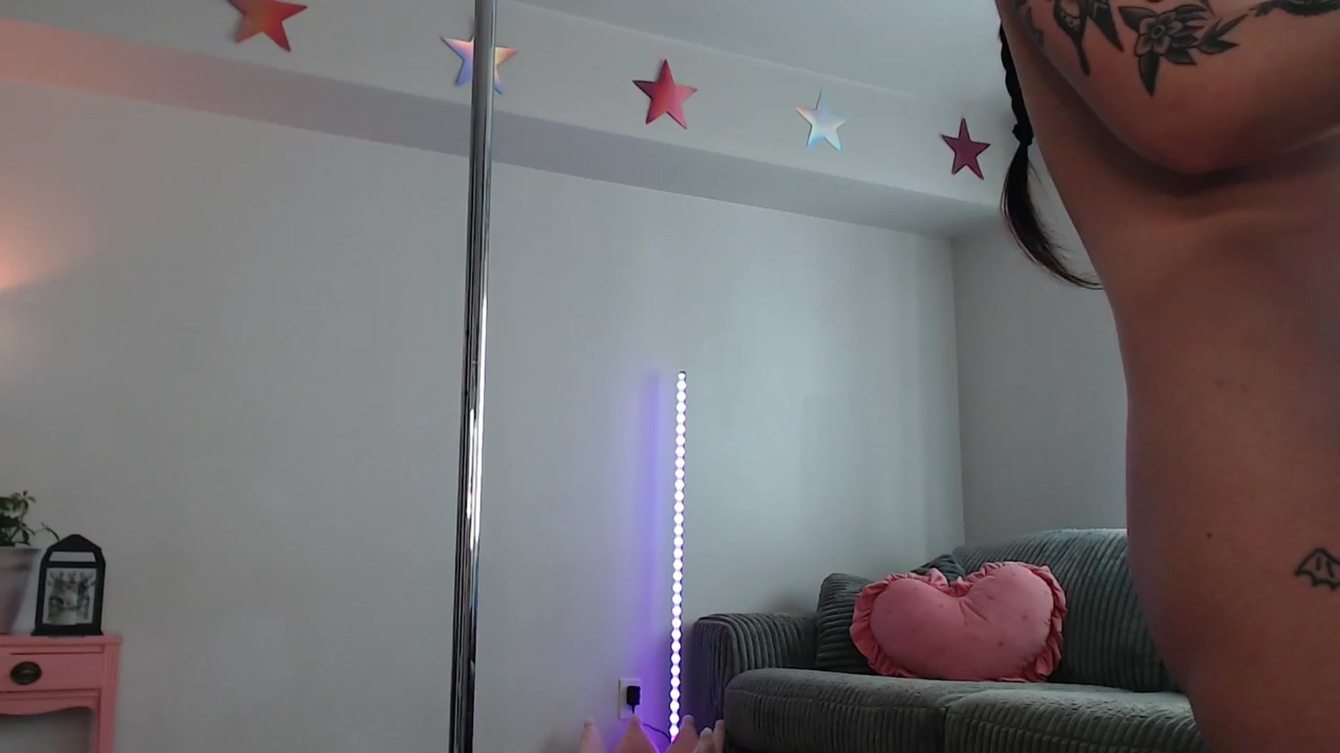Gallery image thumbnail from Lucyluvs's myfreecams stream on, 10/23/2025, 24:54 image 3 of 20
