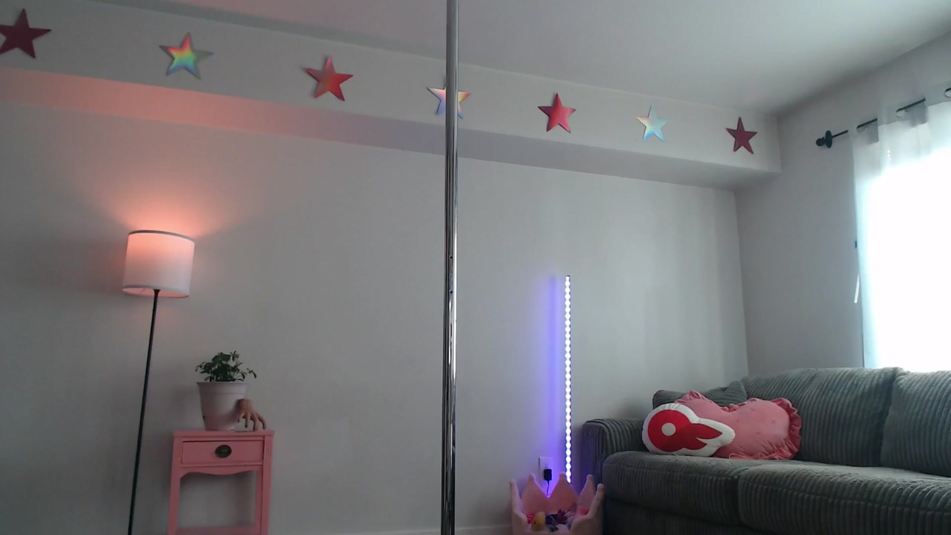 Gallery image thumbnail from Lucyluvs's myfreecams stream on, 10/30/2025, 23:42 image 19 of 20