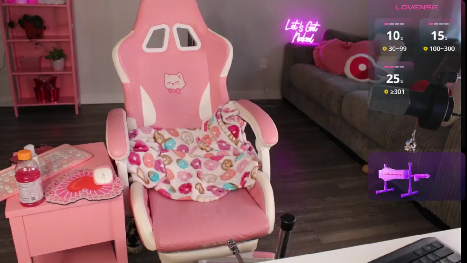 Gallery image thumbnail from Lucyluvs's myfreecams stream on, 02/03/2026, 01:28 image 1 of 20