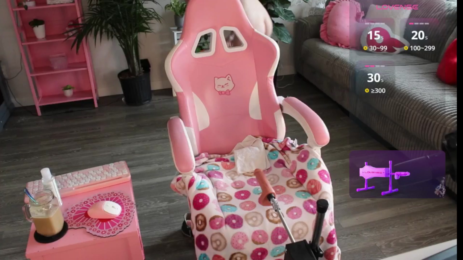 Gallery image thumbnail from Lucyluvs's myfreecams stream on, 03/28/2026, 20:45 image 2 of 20